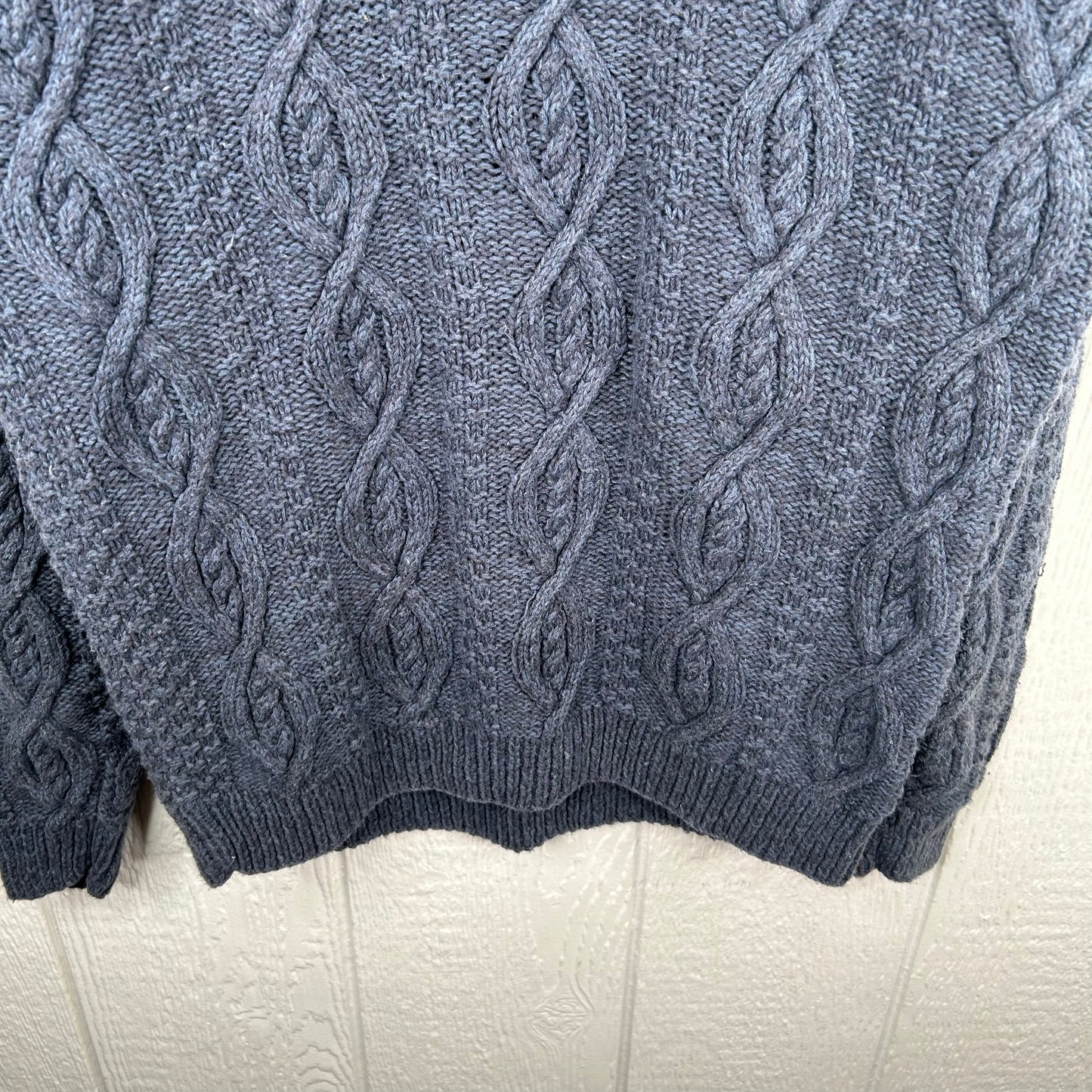 Vintage y2k Navy Blue 3D Chunky Knit Sweater (M)