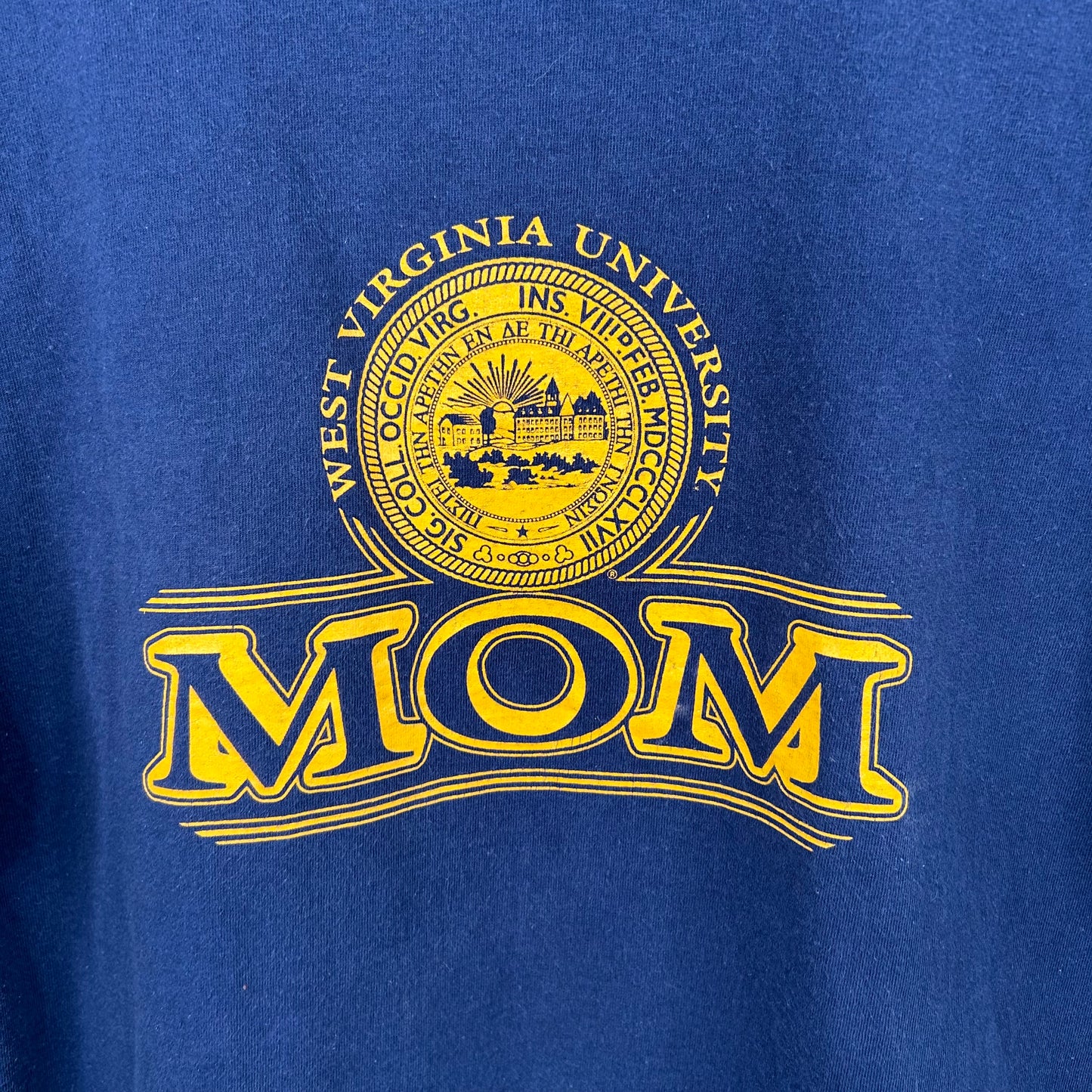 Vintage 90s West Virginia University Mom Tee (L)