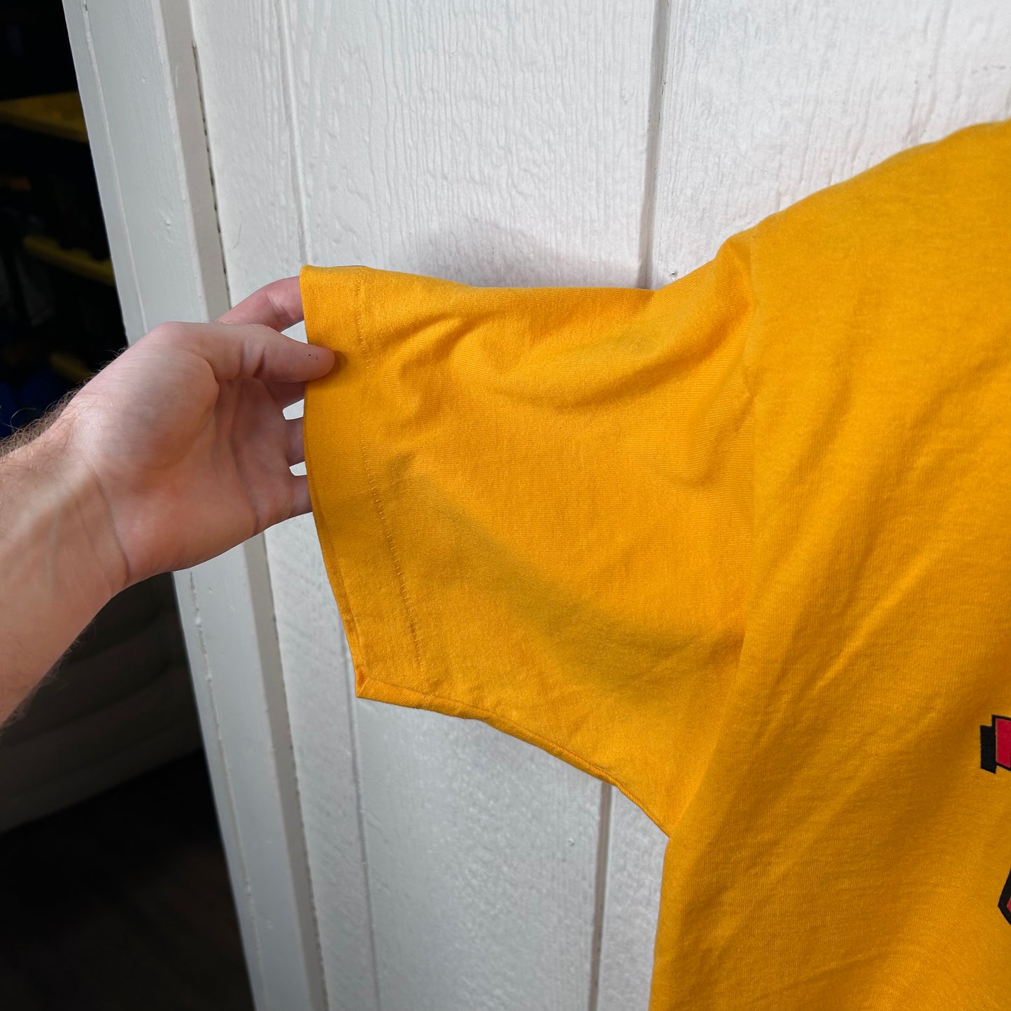 Vintage 90's WVU Mountaineers Hard Rock Graphic Tee (XL)