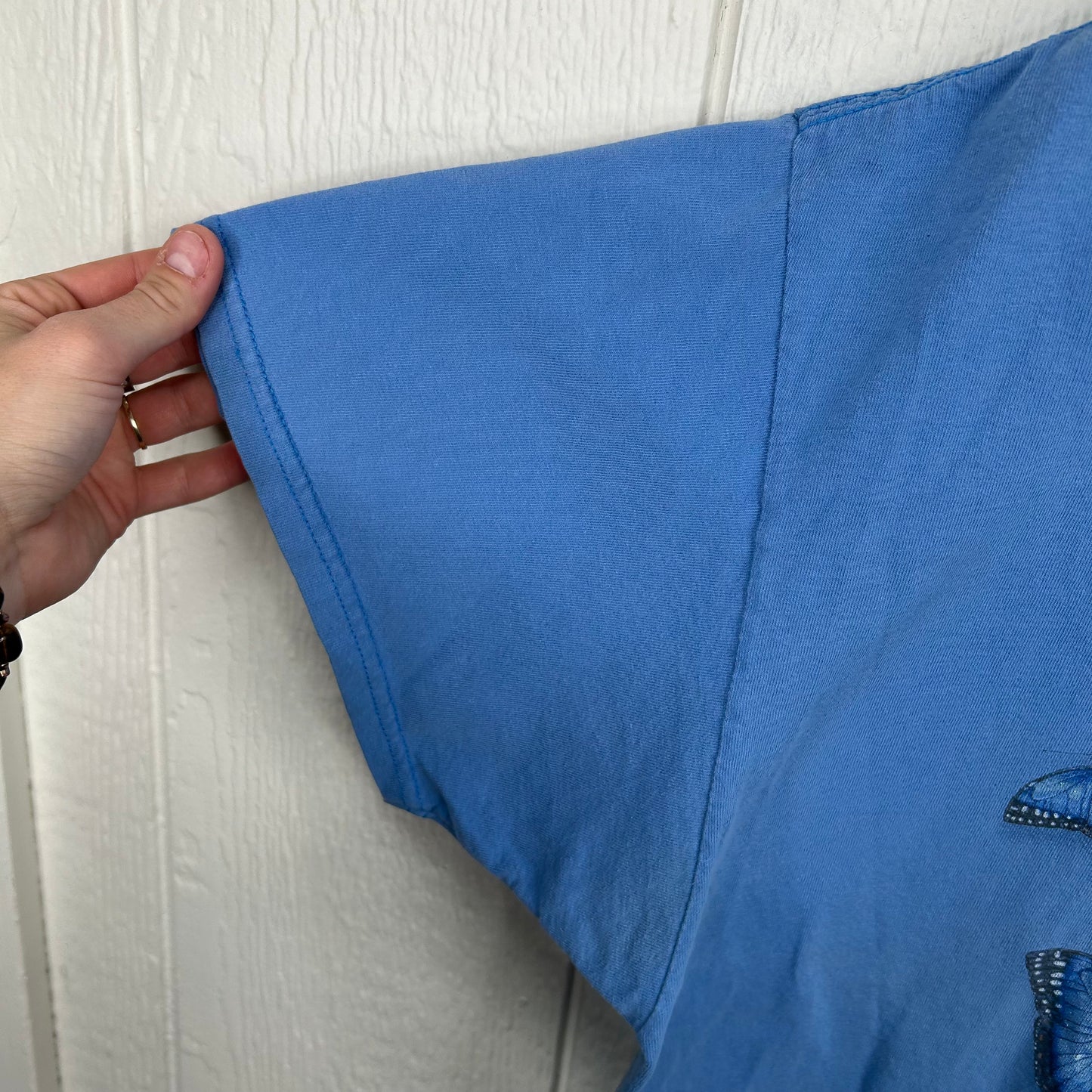 Vintage y2k Blue Butterfly Graphic Tee (XXL)