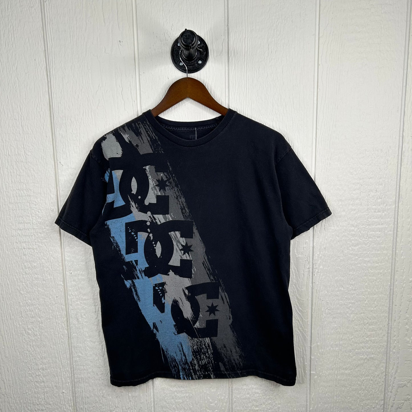 Y2K DC Shoes Graphic Tee (M)