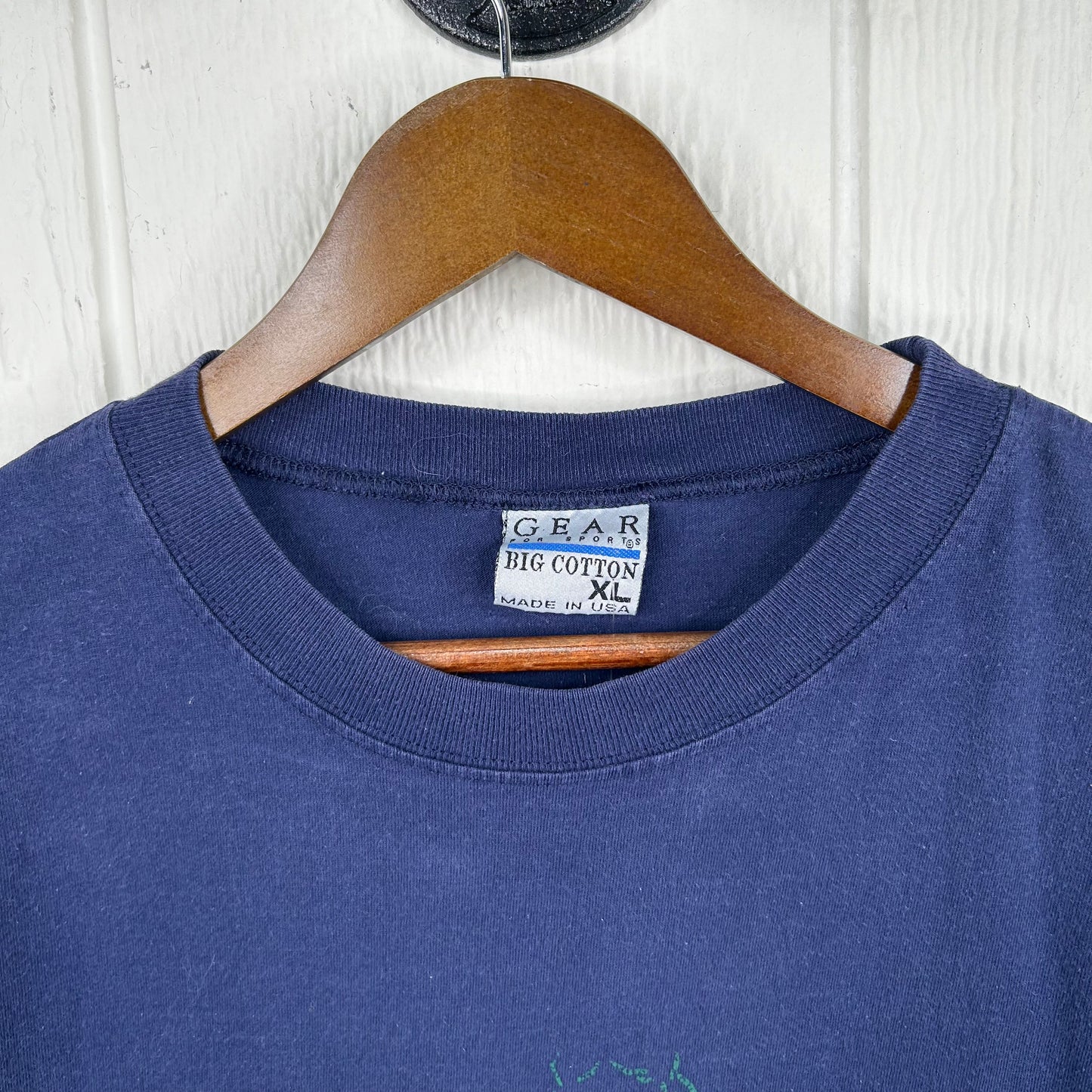 Vintage 90's Copper Mountain Club Med. Skiing Tee (XL)