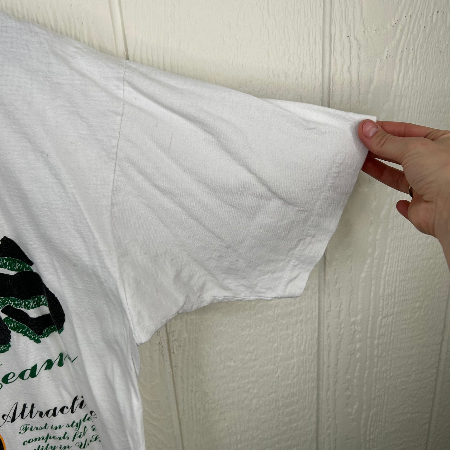 Vintage 90's Guess Jeans Graphic Tee (XXL)