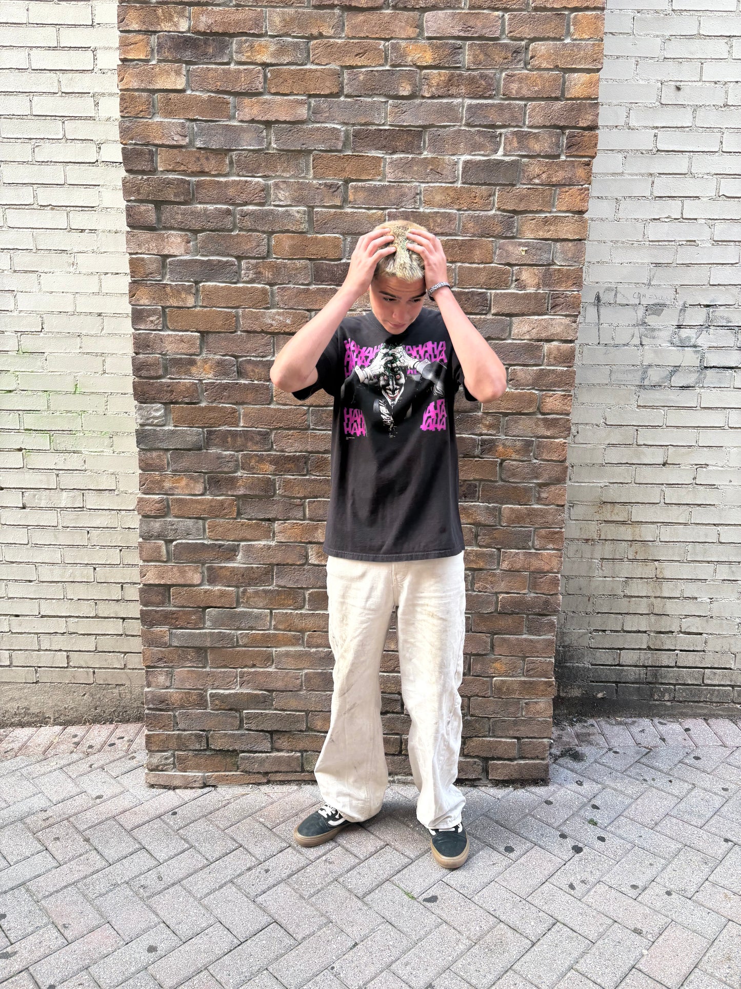 Vintage 90's 'The Joker' Streetwear Graphic Tee (L)