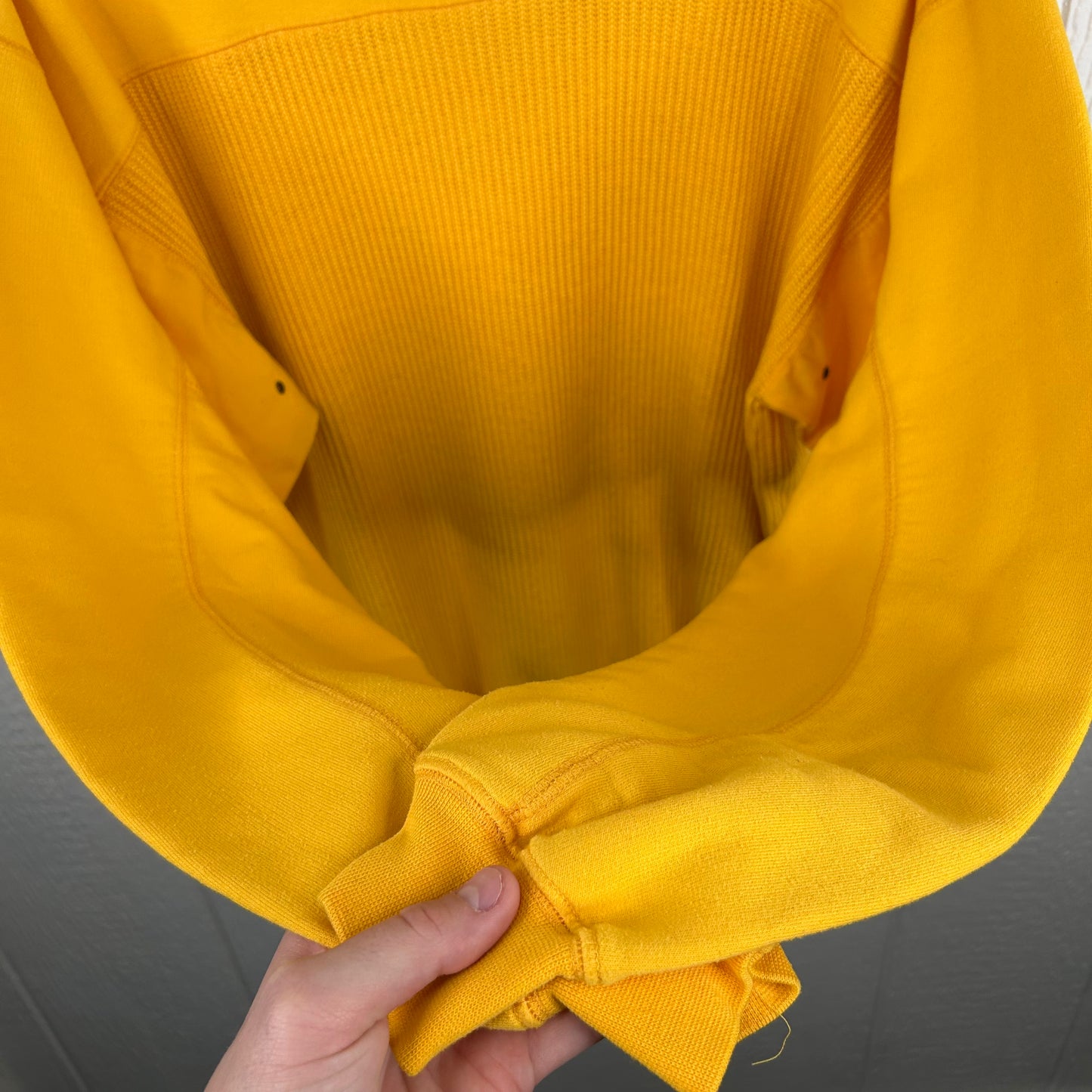 Vintage 90's Tight-Knit Sweater Crewneck (XL)