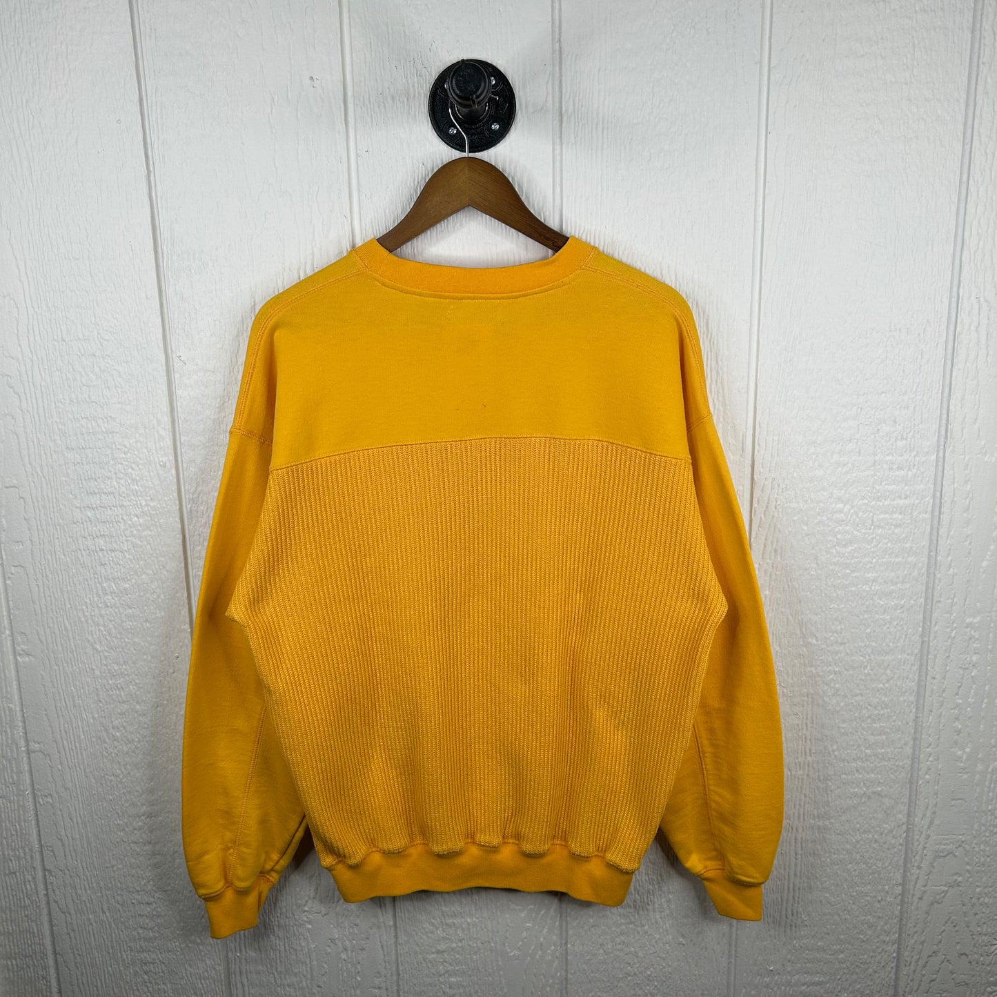 Vintage 90's Tight-Knit Sweater Crewneck (XL)