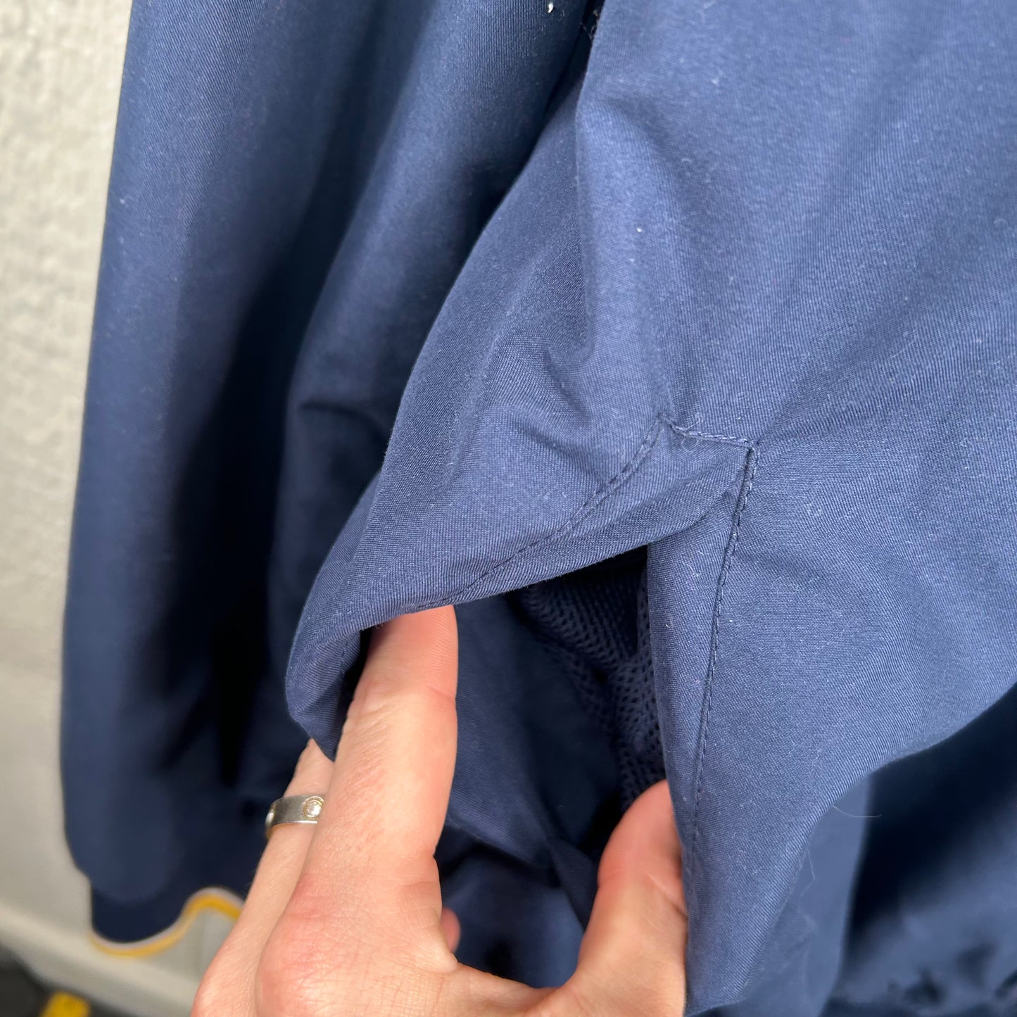 Y2K Embroidered Navy WVU V-Neck Windbreaker (XXL)