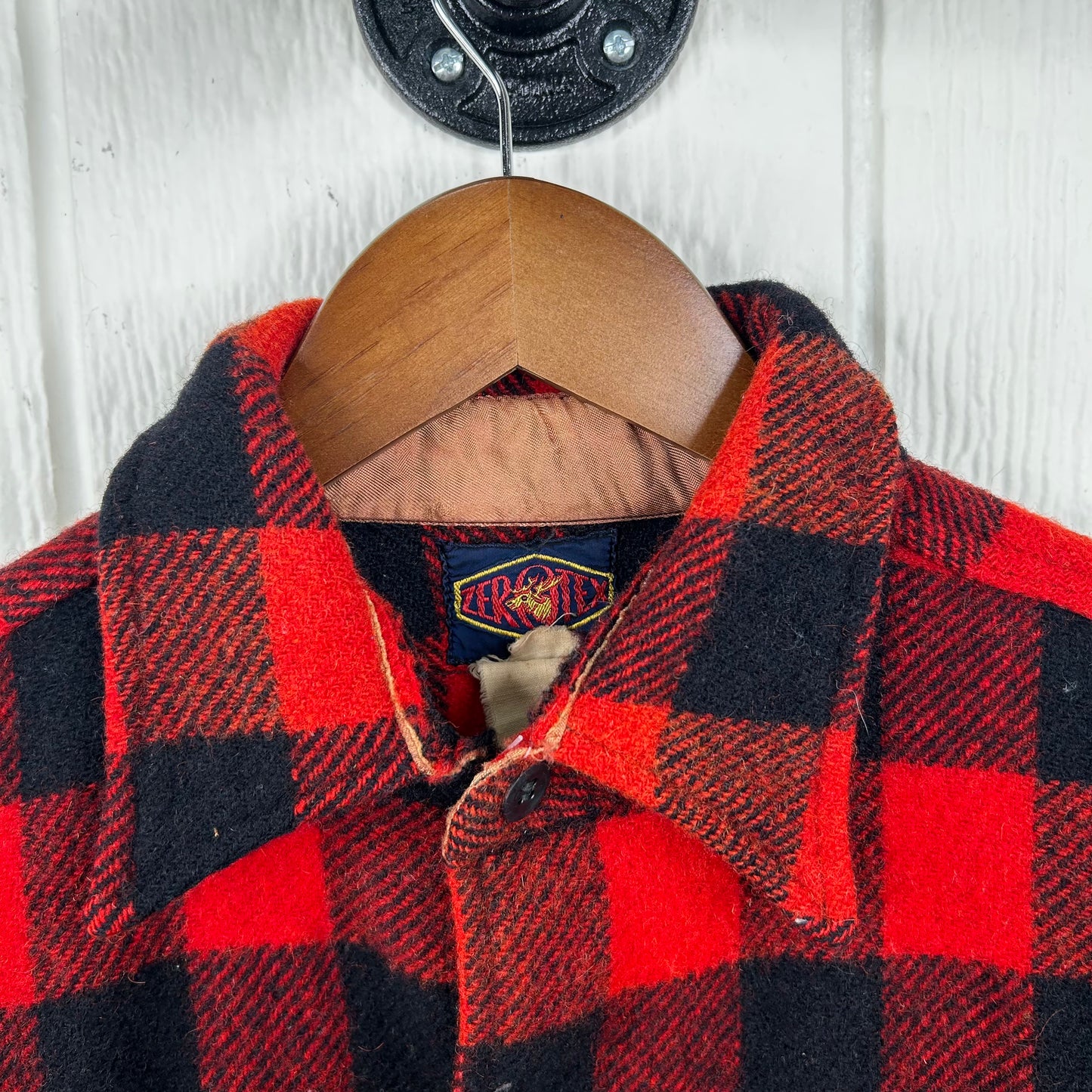 Vintage 90's Plaid Wool Button-Up (L)