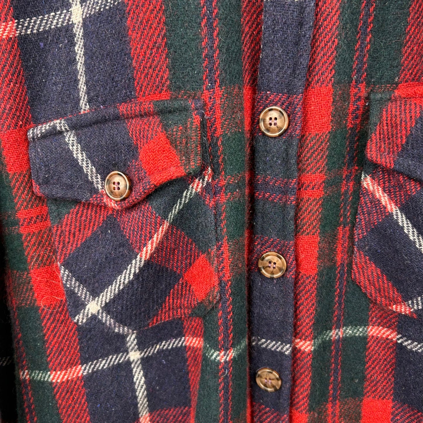Vintage American Eagle Outfitters Plaid Button-Up Flannel (XL)