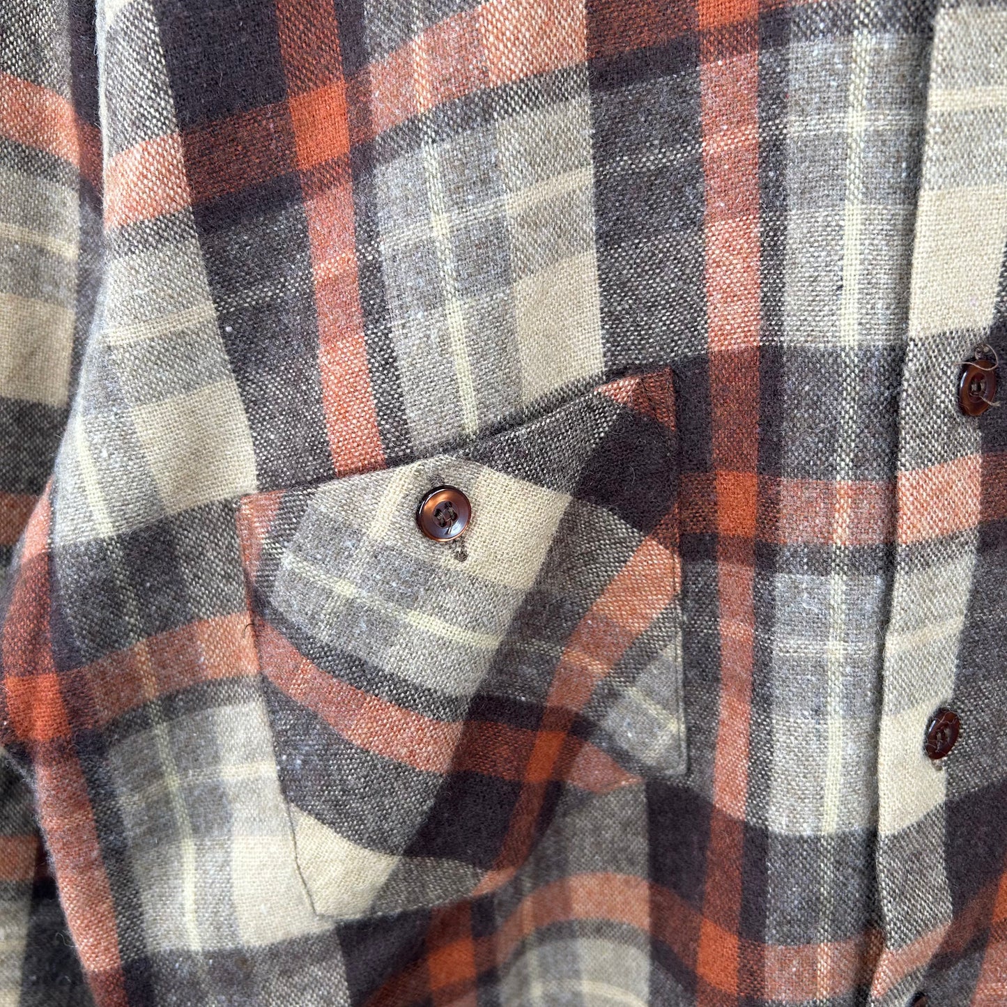 Vintage 80's JcPenny Neutral Plaid Button-Up Flannel (M)