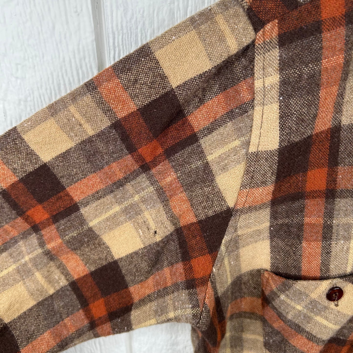 Vintage 80's JcPenny Neutral Plaid Button-Up Flannel (M)