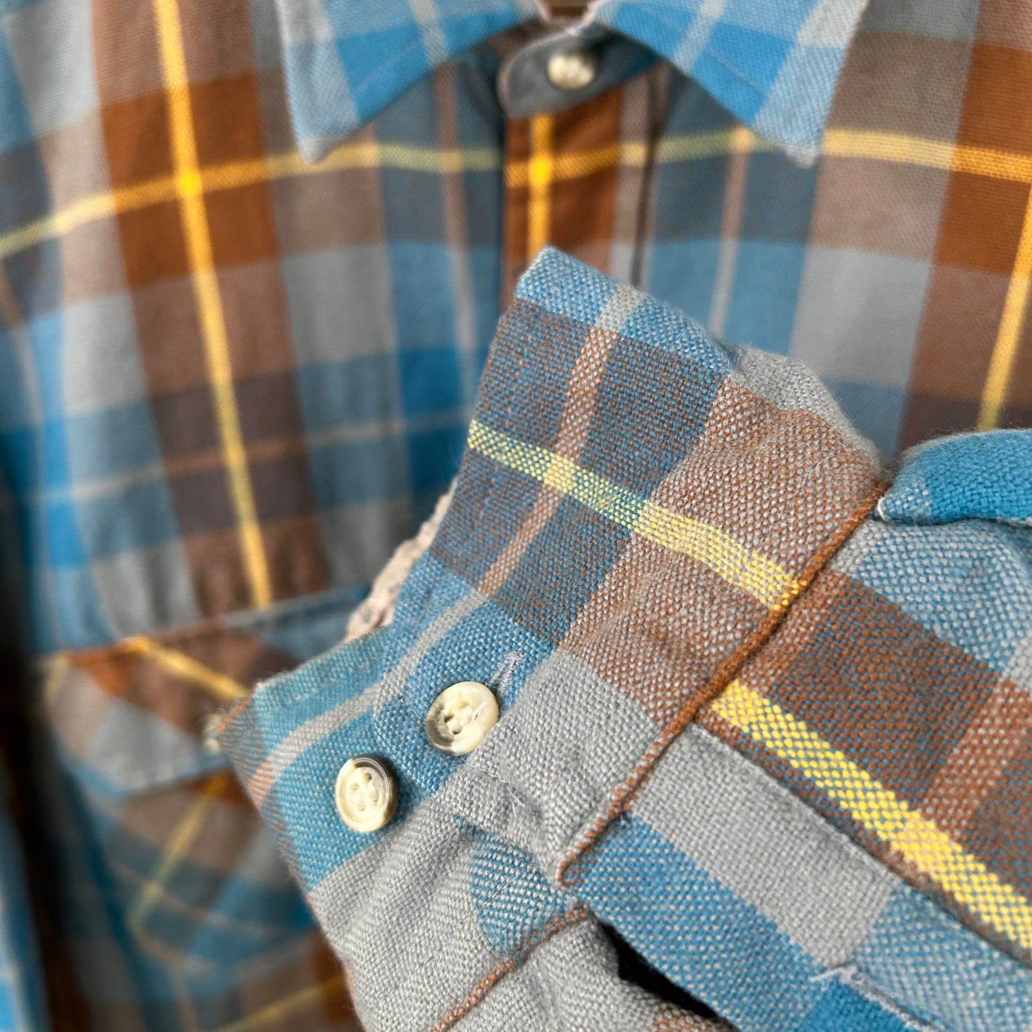 Vintage 90's Heavy Weight Plaid Button-Up Flannel (XL)