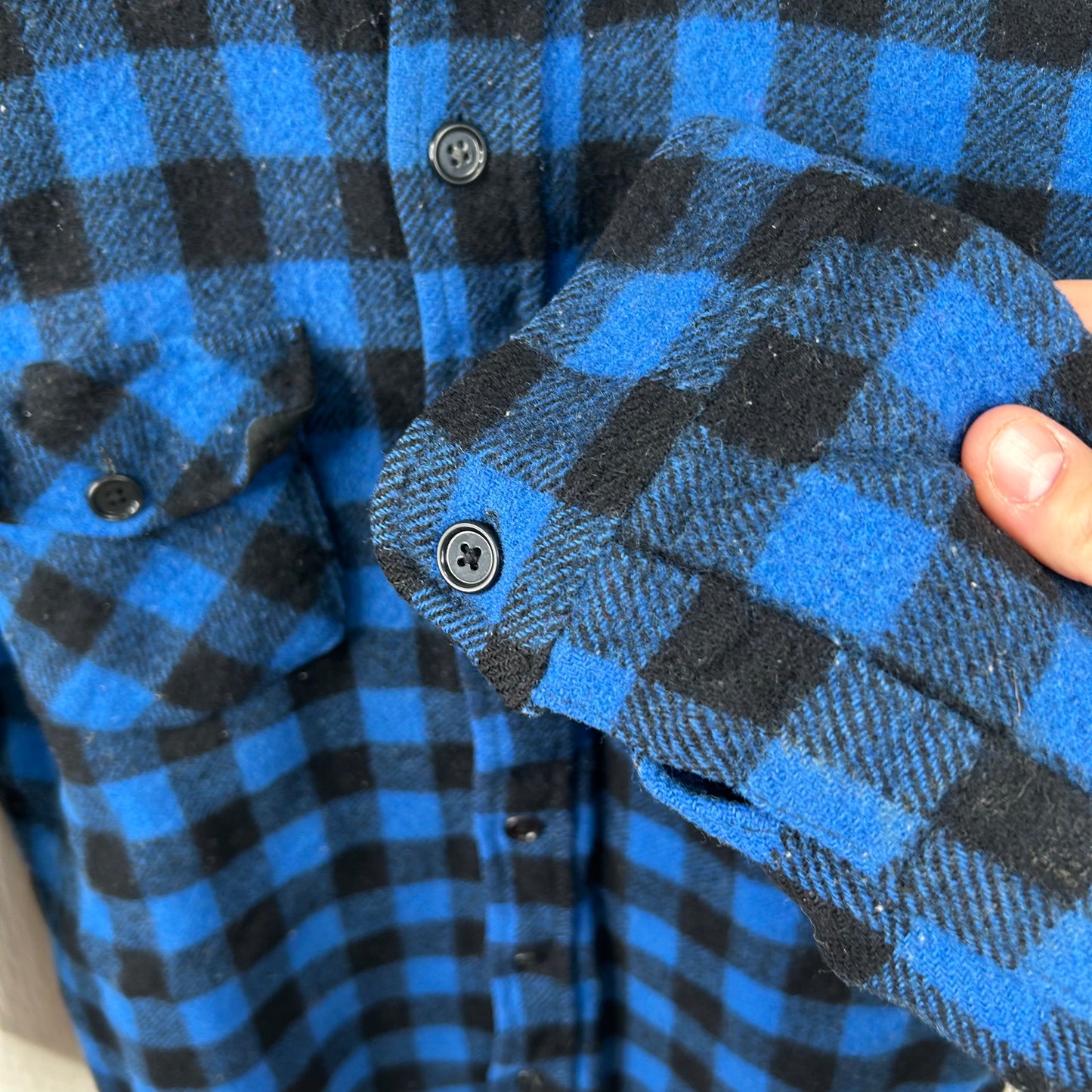 Vintage 80's Wool Plaid Button-Up Flannel (M)