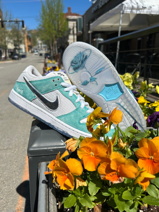 Nike Dunk Low SB April - 9M