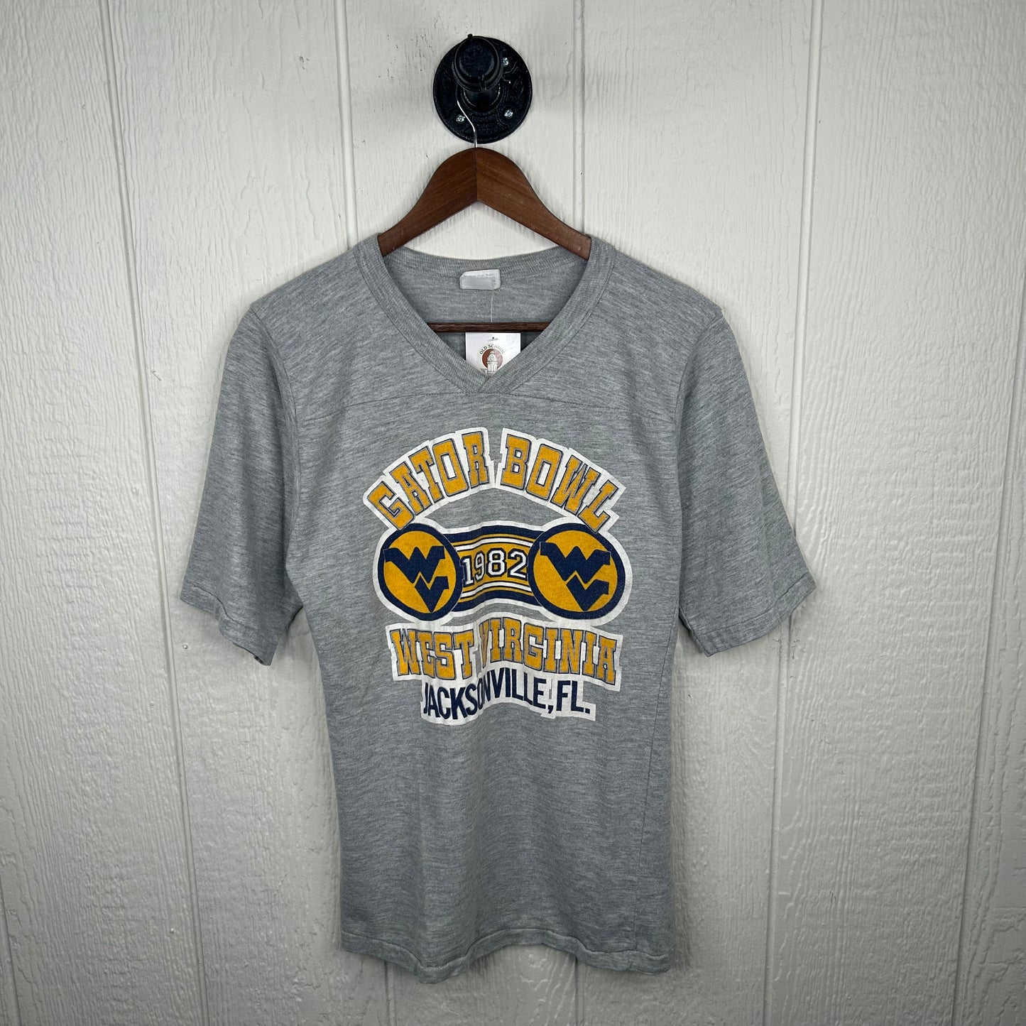 Vintage 1982 WVU Football Gator Bowl Graphic Tee (M)