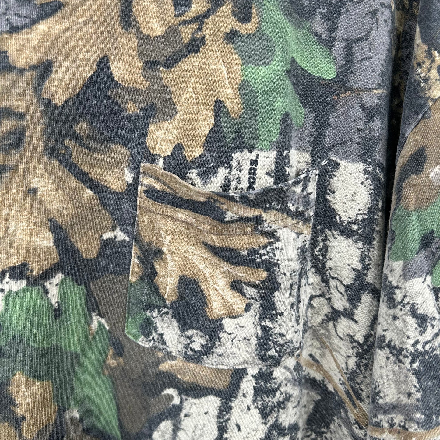 Vintage 90's Jerzees Faded Camo Tee (XL)