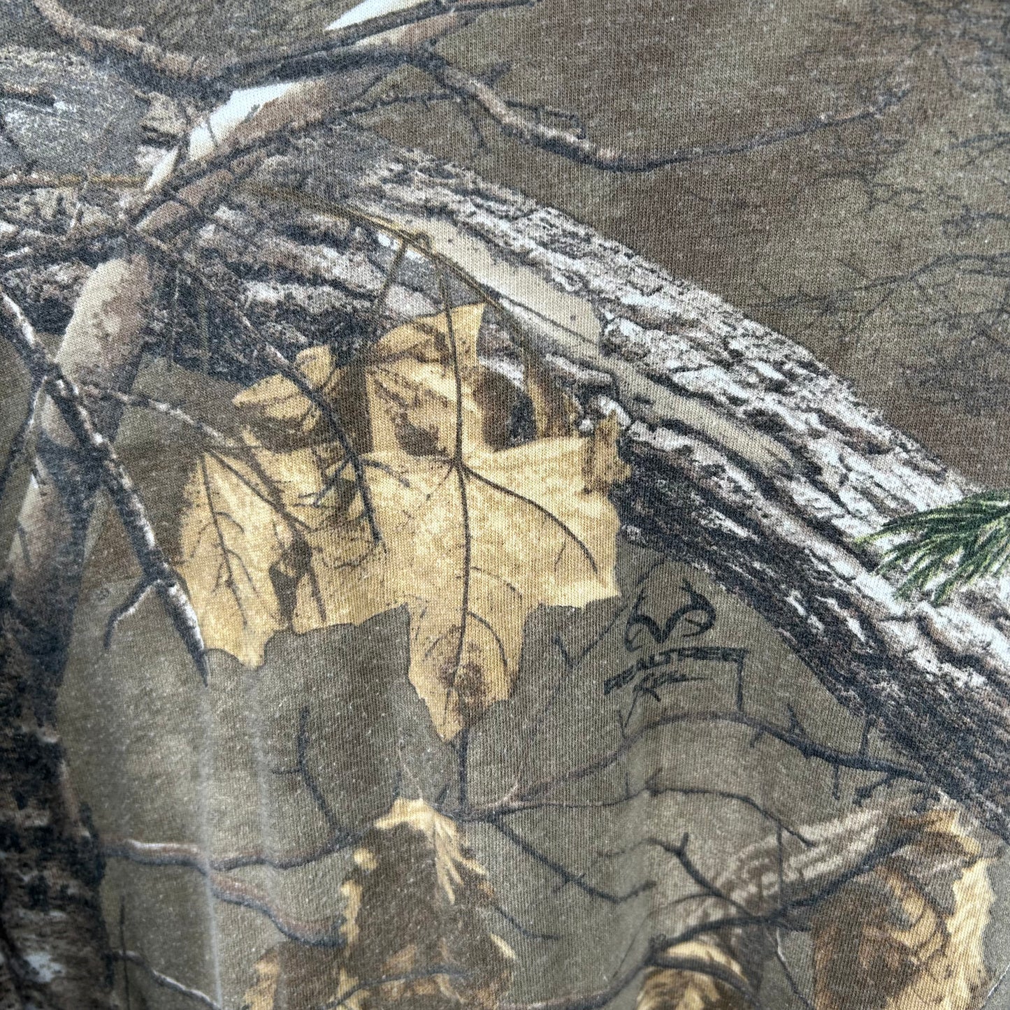 Y2K Realtree Camo Long Sleeve Tee (XL)