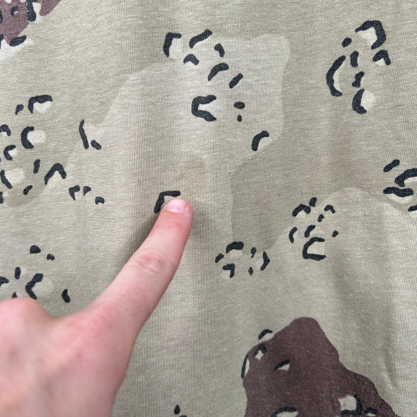 Vintage 90's Desert Camo Tee (L)