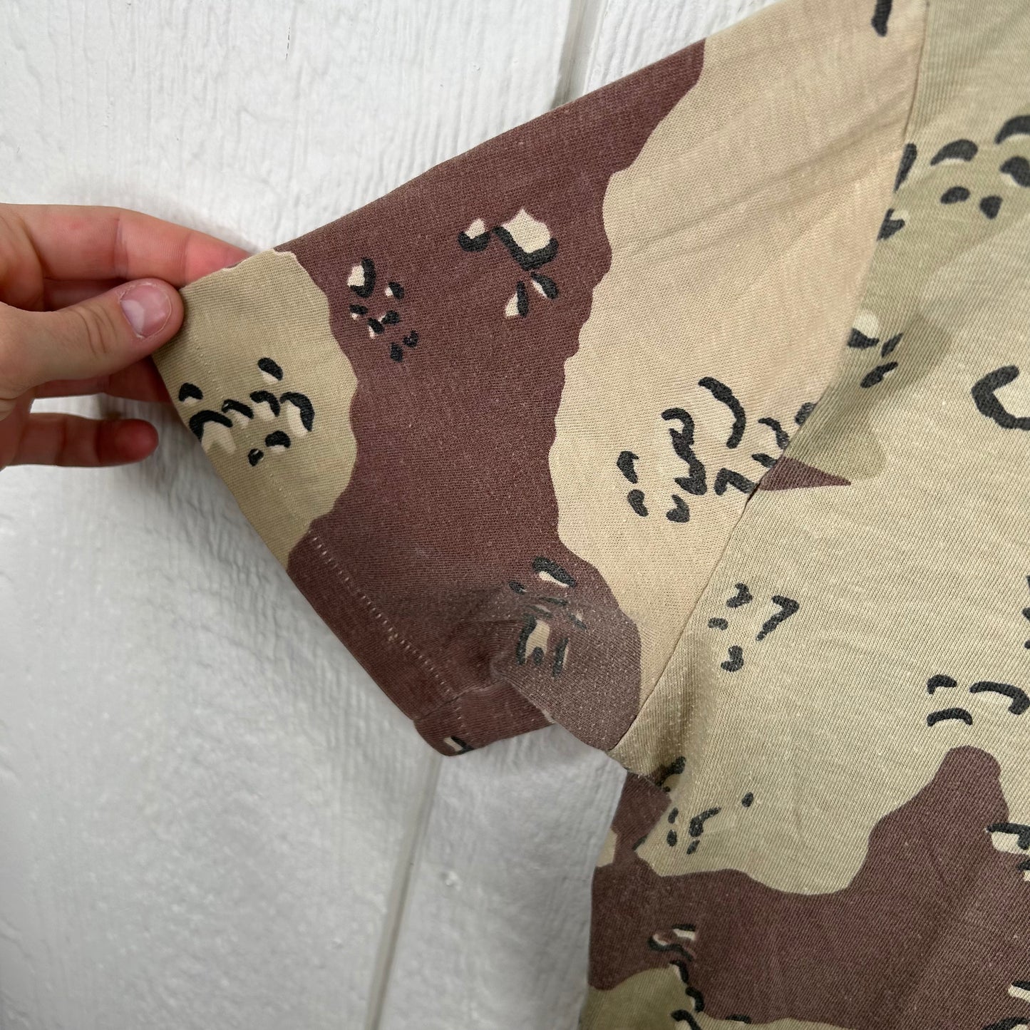 Vintage 90's Desert Camo Tee (L)