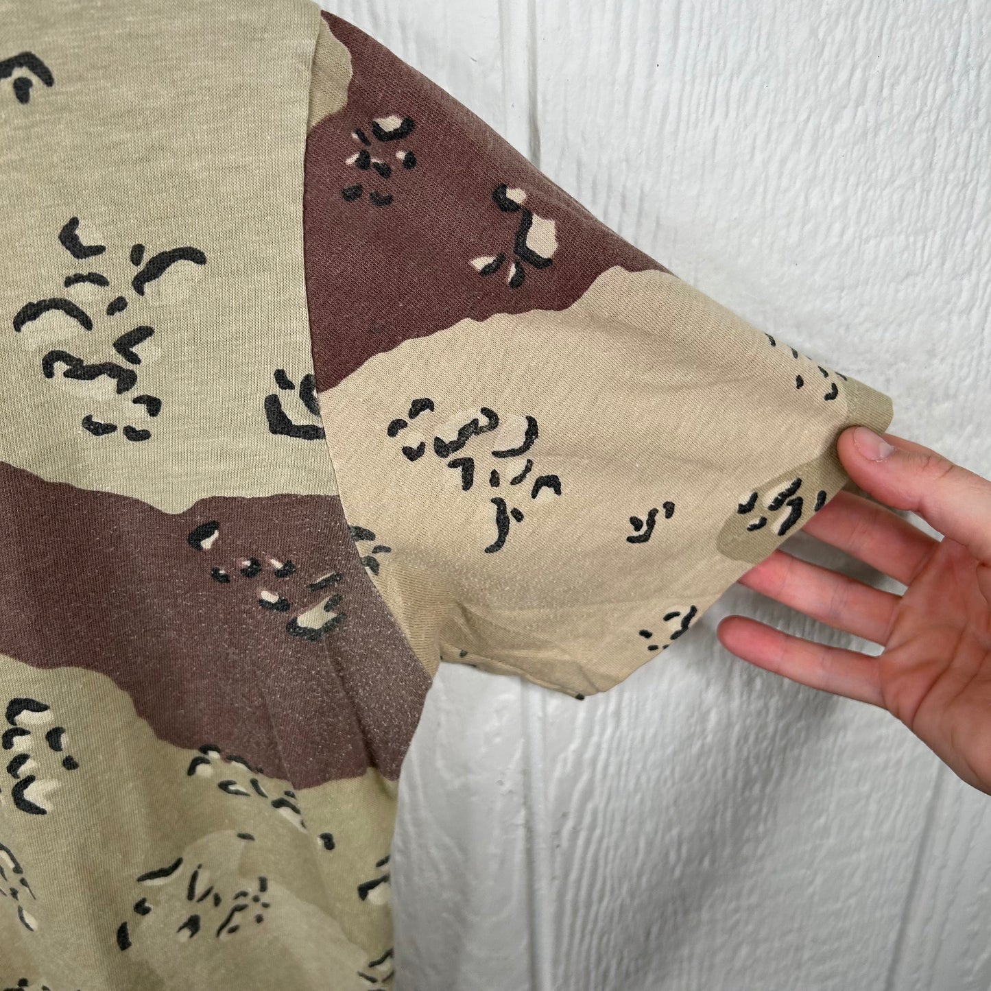 Vintage 90's Desert Camo Tee (L)