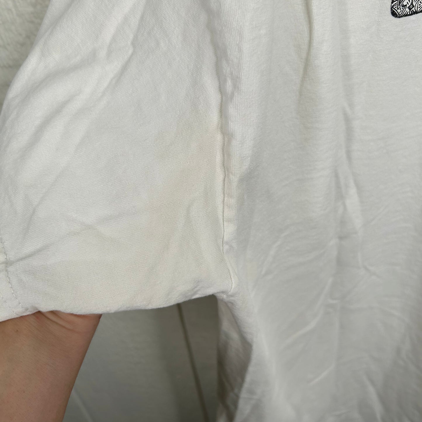 Y2K Kirra Surf Wear Graphic Tee (XL)