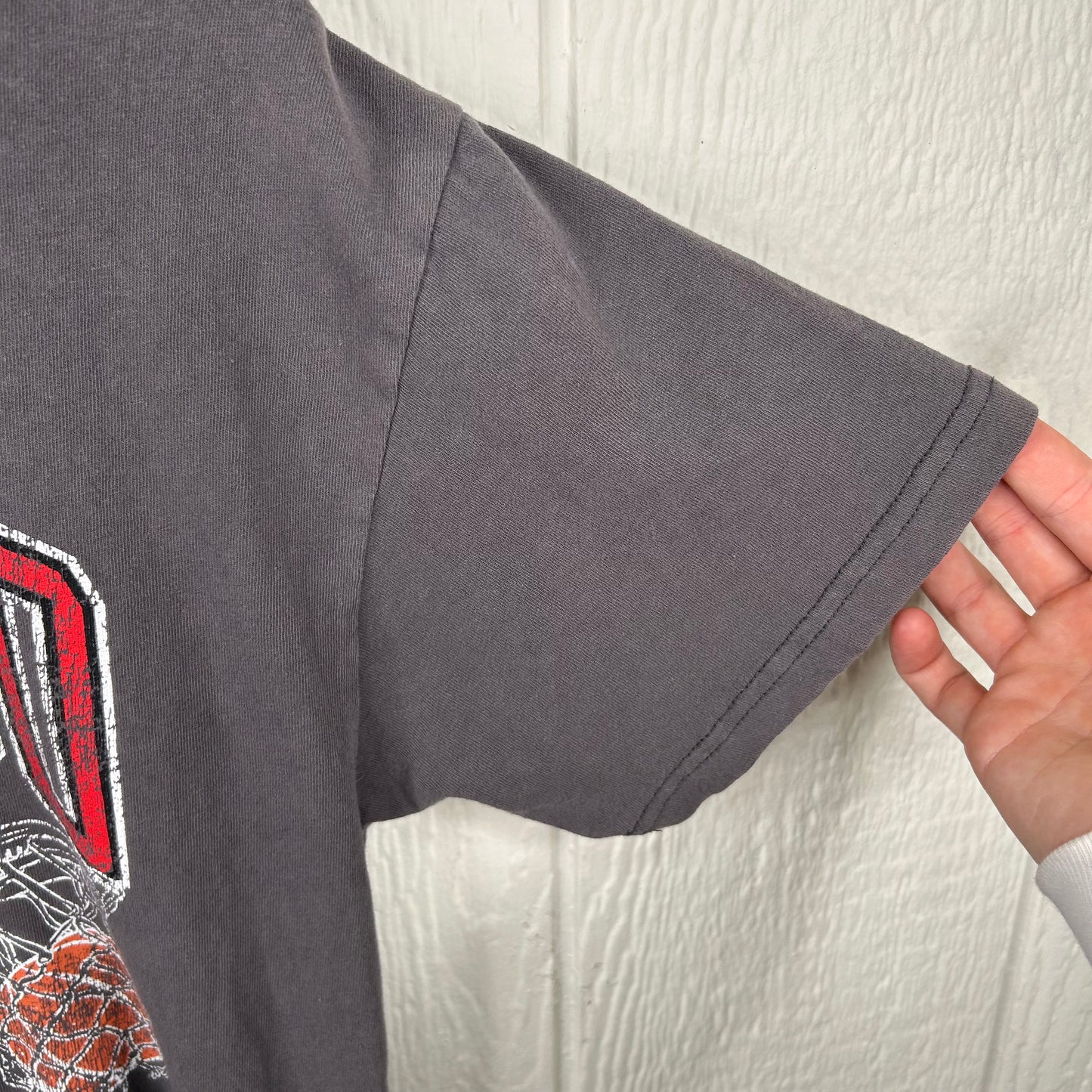 Vintage 90's Chicago Bulls Graphic Tee (M)