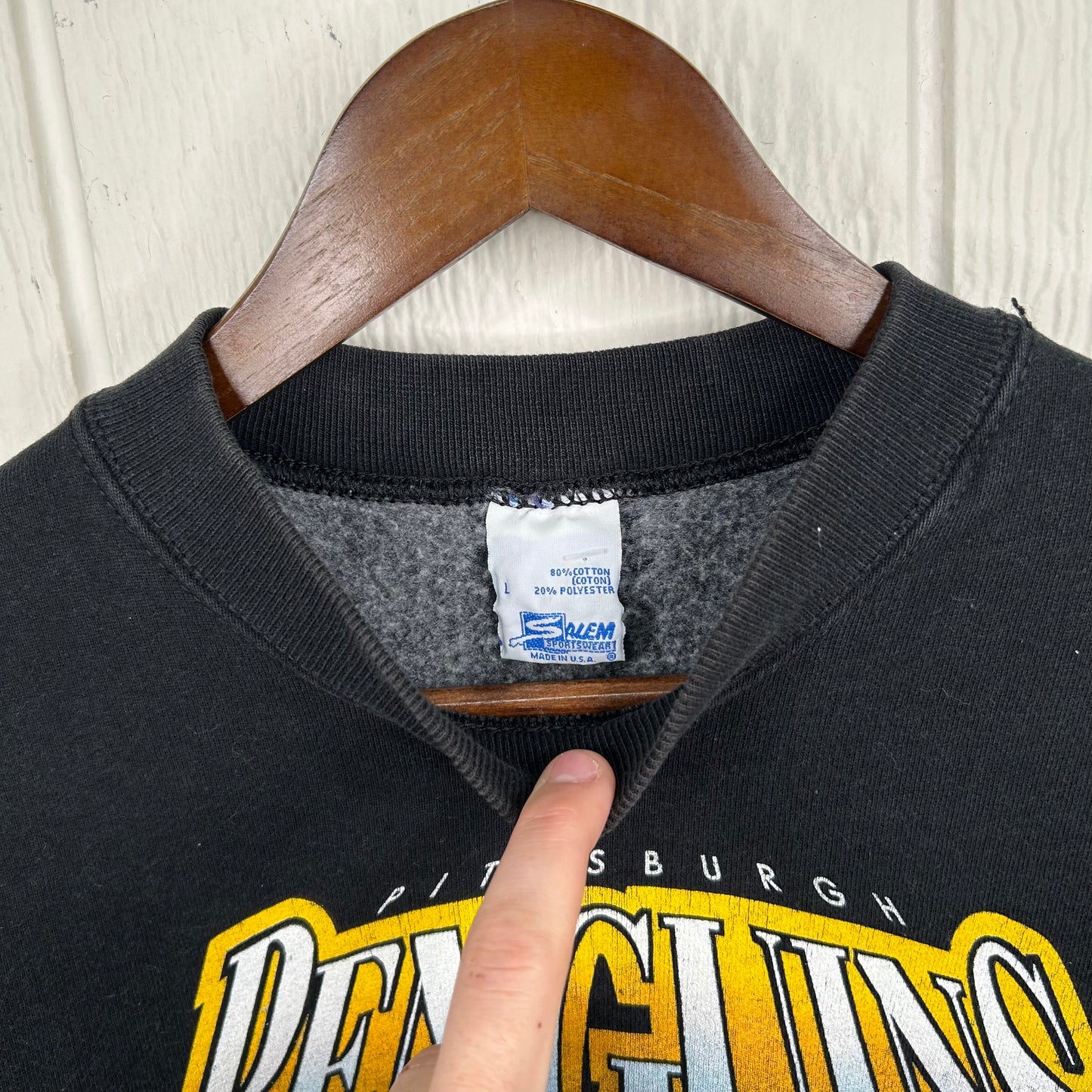 Vintage 90's Pittsburgh Penguins Helmet Graphic Crewneck (L)