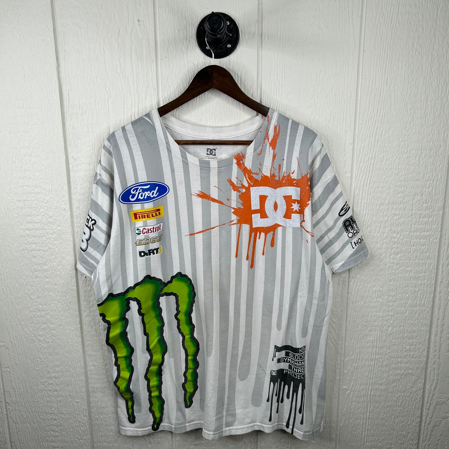 Y2L DC Racing Logo Graphic Tee (XL)
