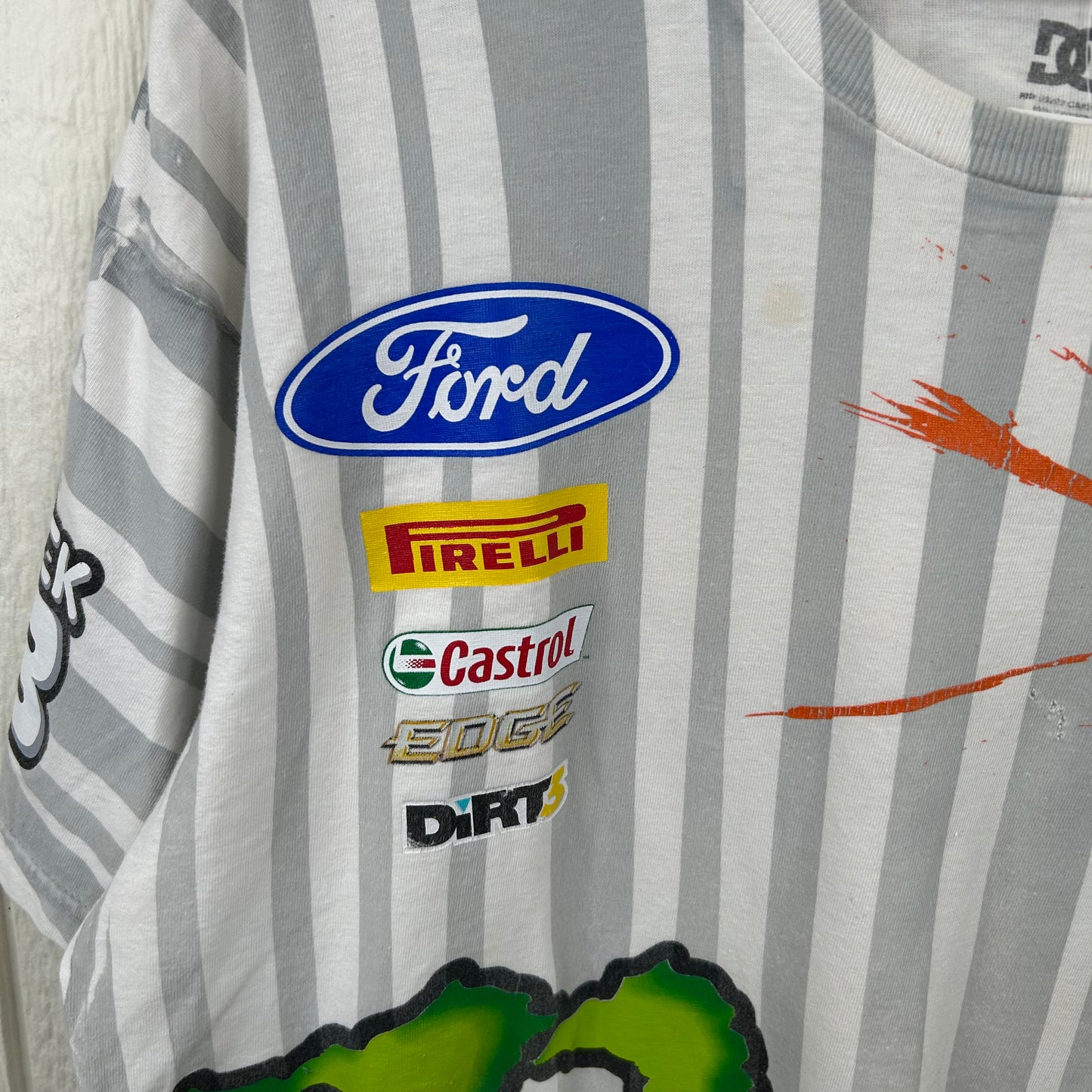 Y2L DC Racing Logo Graphic Tee (XL)