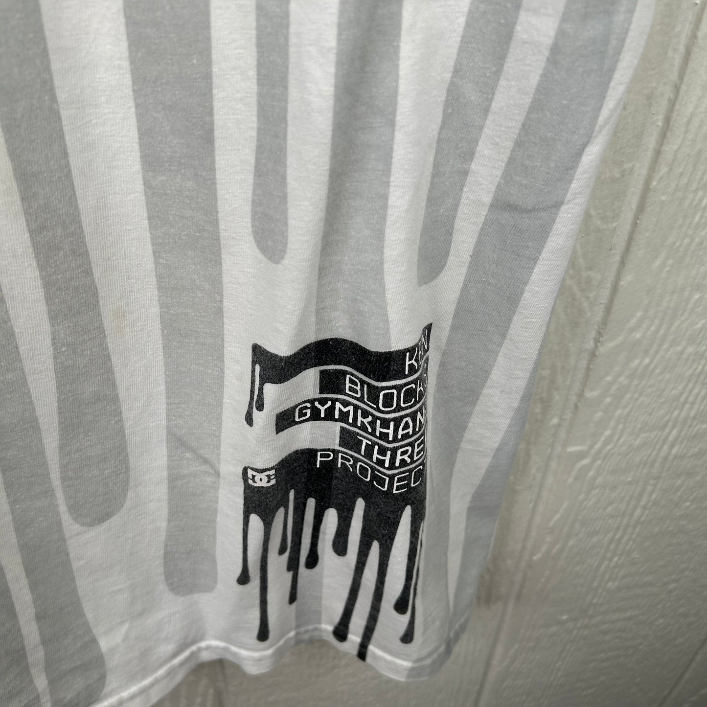 Y2L DC Racing Logo Graphic Tee (XL)