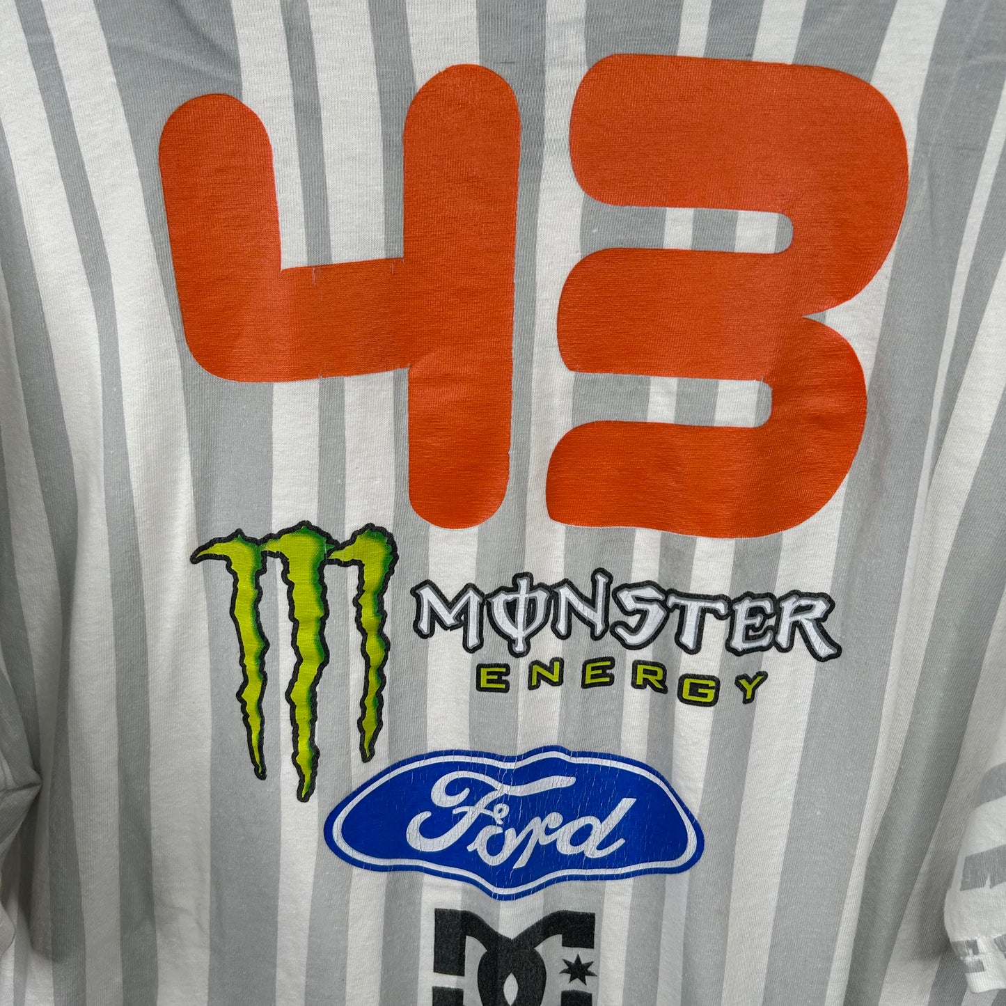 Y2L DC Racing Logo Graphic Tee (XL)