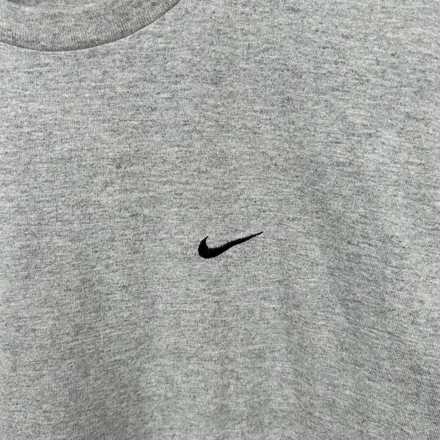 Vintage 90's Embroidered Nike Tee (M)