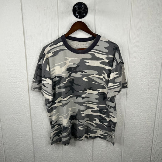 Vintage 90's Winter Camo Tee (L)