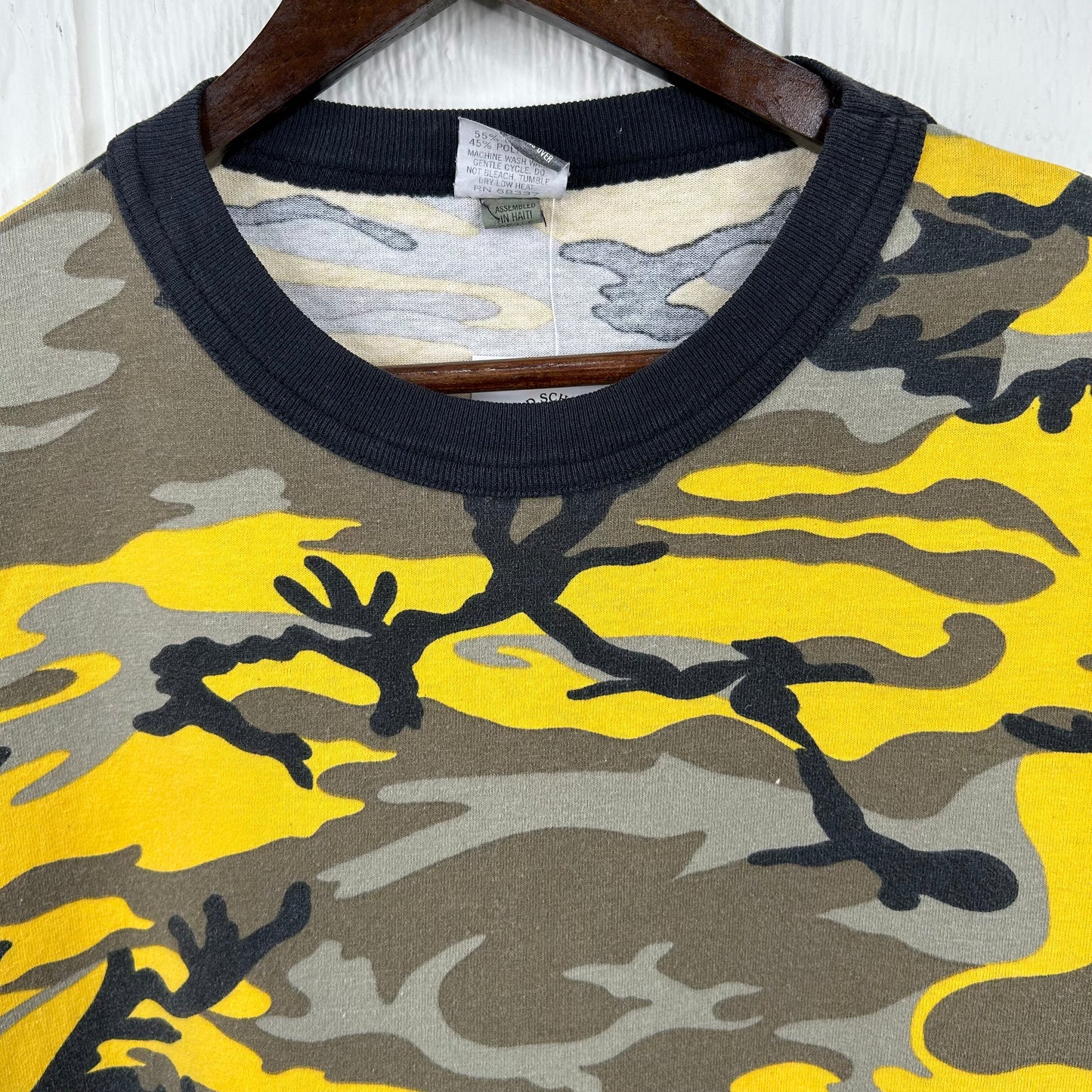 Vintage 90's Yellow Army Camo Tee (L)