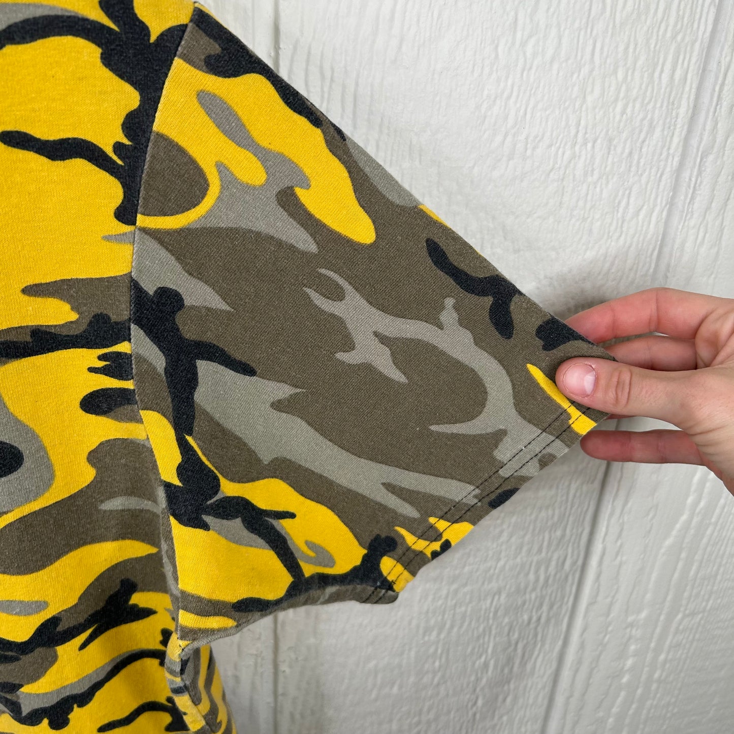 Vintage 90's Yellow Army Camo Tee (L)