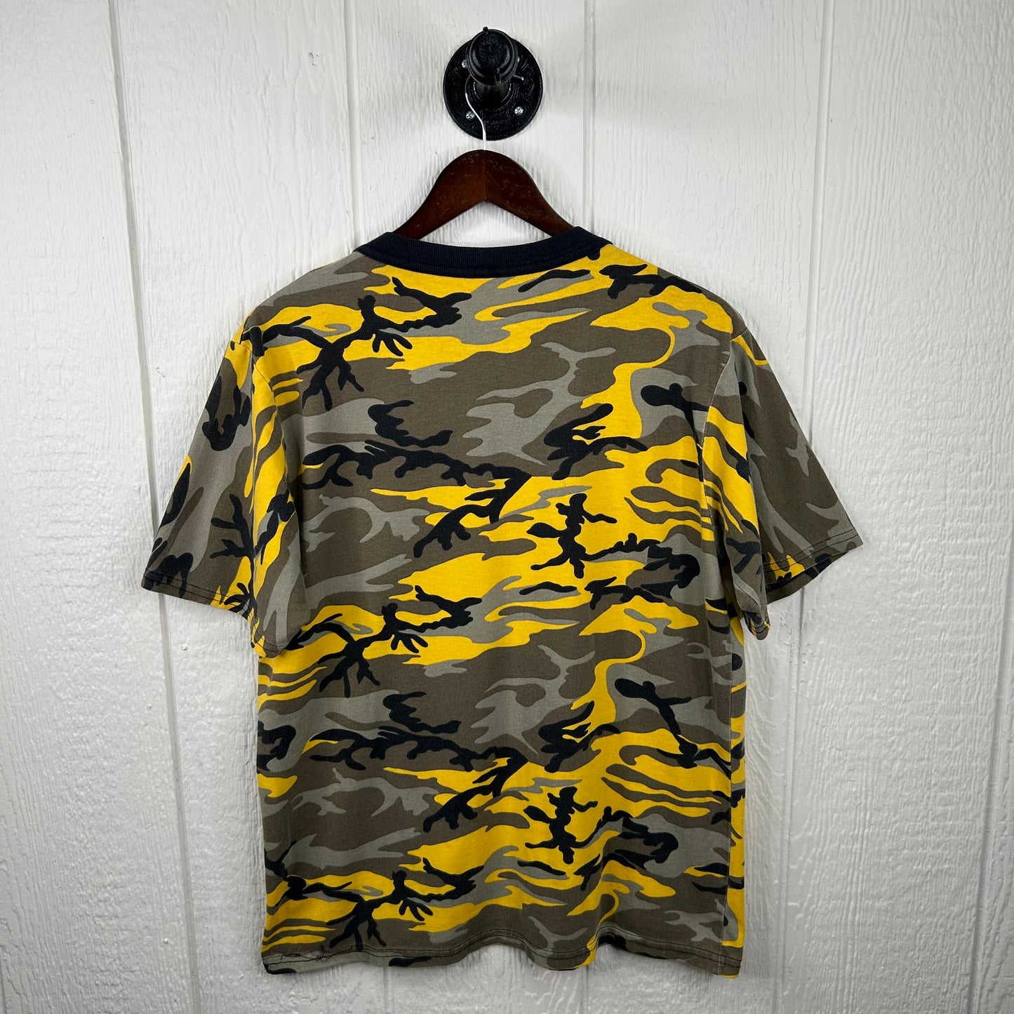 Vintage 90's Yellow Army Camo Tee (L)