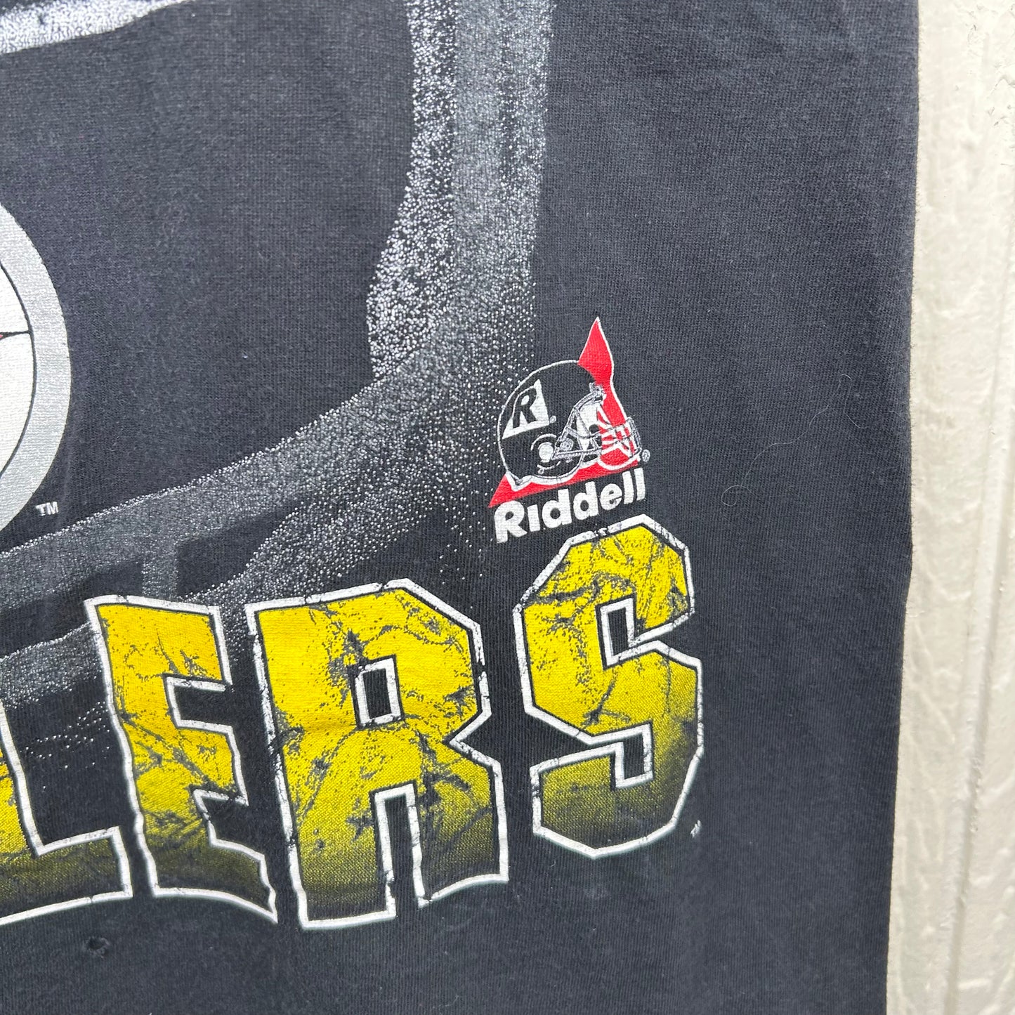 Vintage 1996 Pittsburgh Steelers Football Helmet Graphic Tee (L)