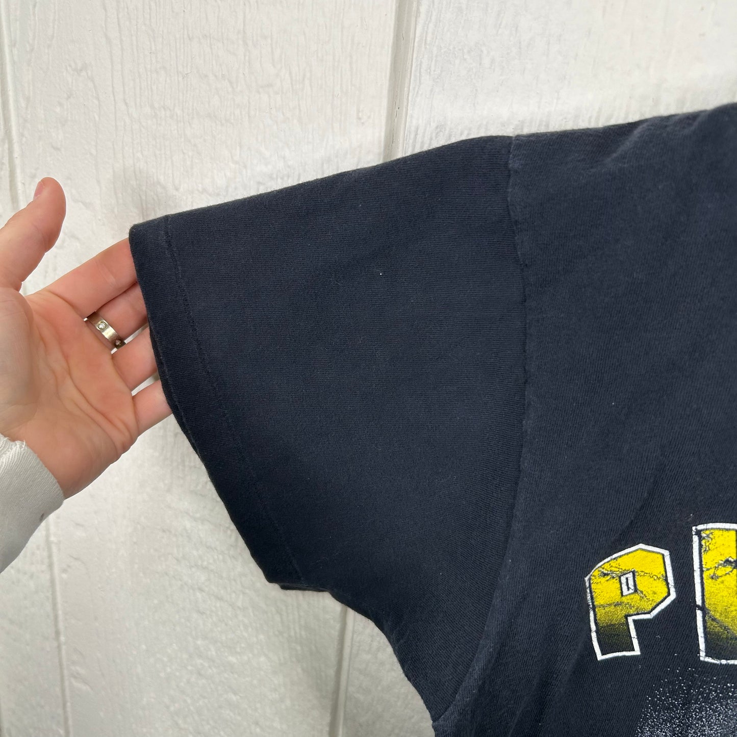 Vintage 1996 Pittsburgh Steelers Football Helmet Graphic Tee (L)