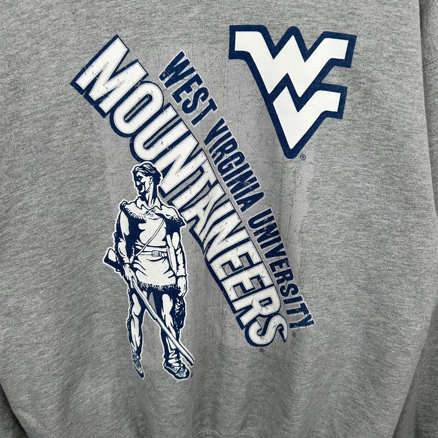 Vintage Y2K West Virginia Mountaineers Graphic Print Crewneck (L)