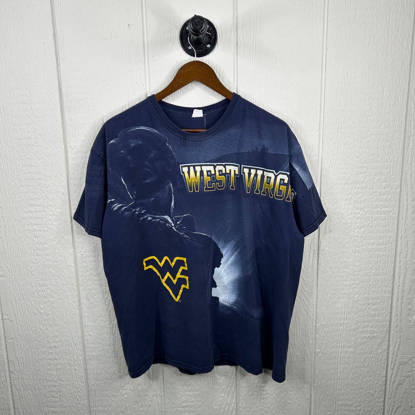 Vintage 90's West Virginia Mountaineers All Over Print Graphic Tee (L)