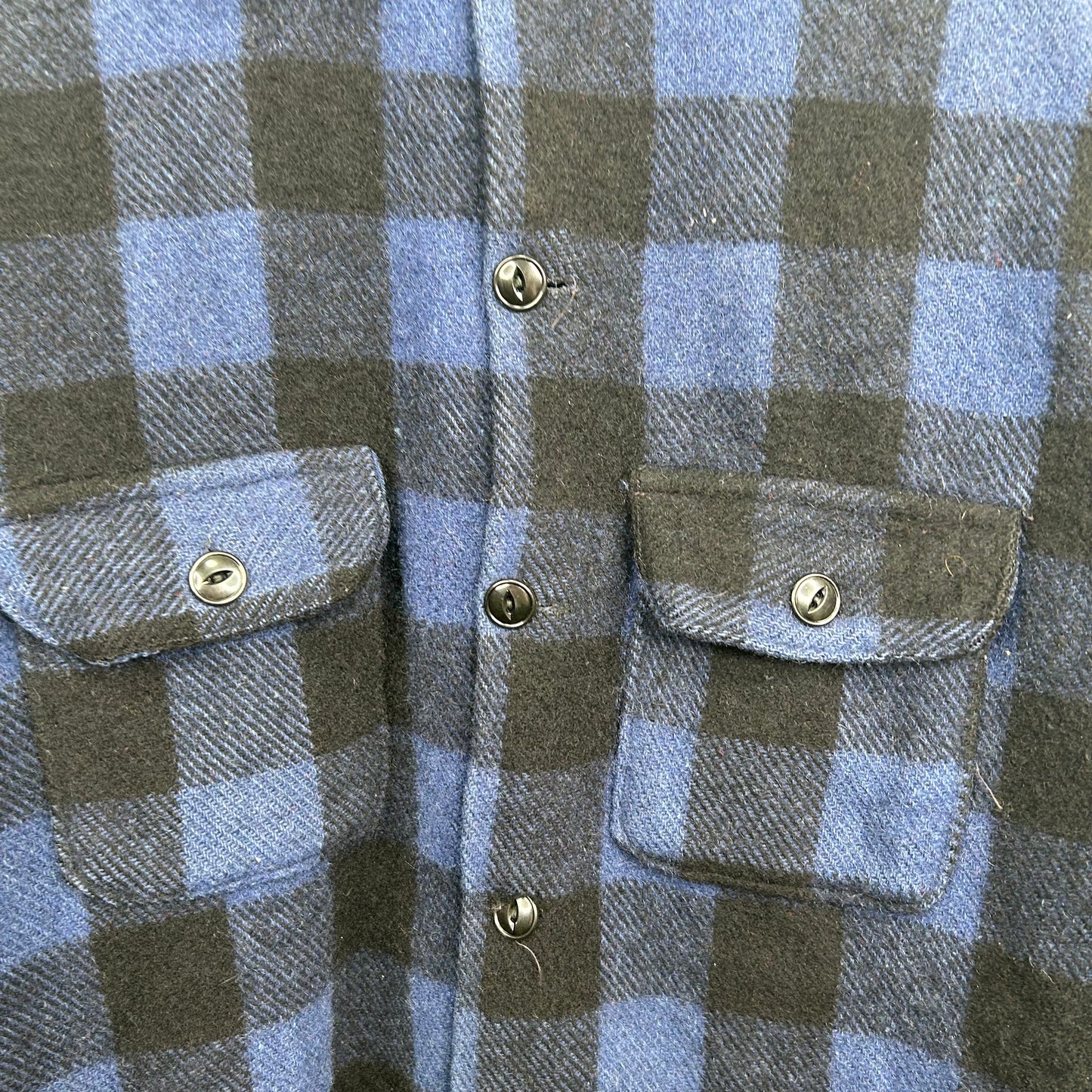Vintage 80's Blue & Black Wool Button-Up Flannel (M)