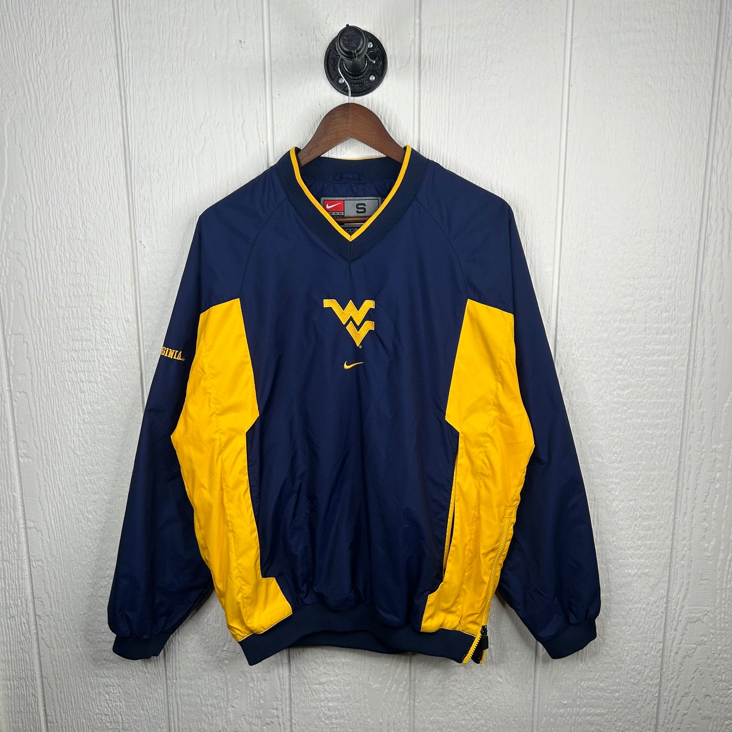 y2k WVU Nike Center Swoosh Windbreaker (S)