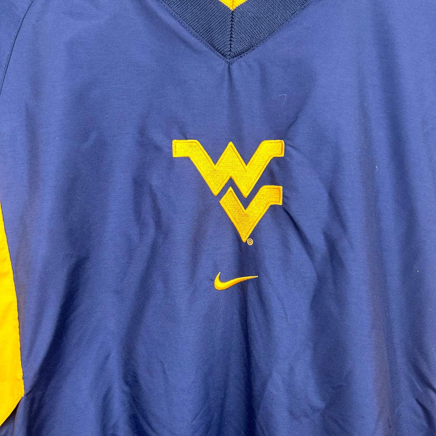 y2k WVU Nike Center Swoosh Windbreaker (S)