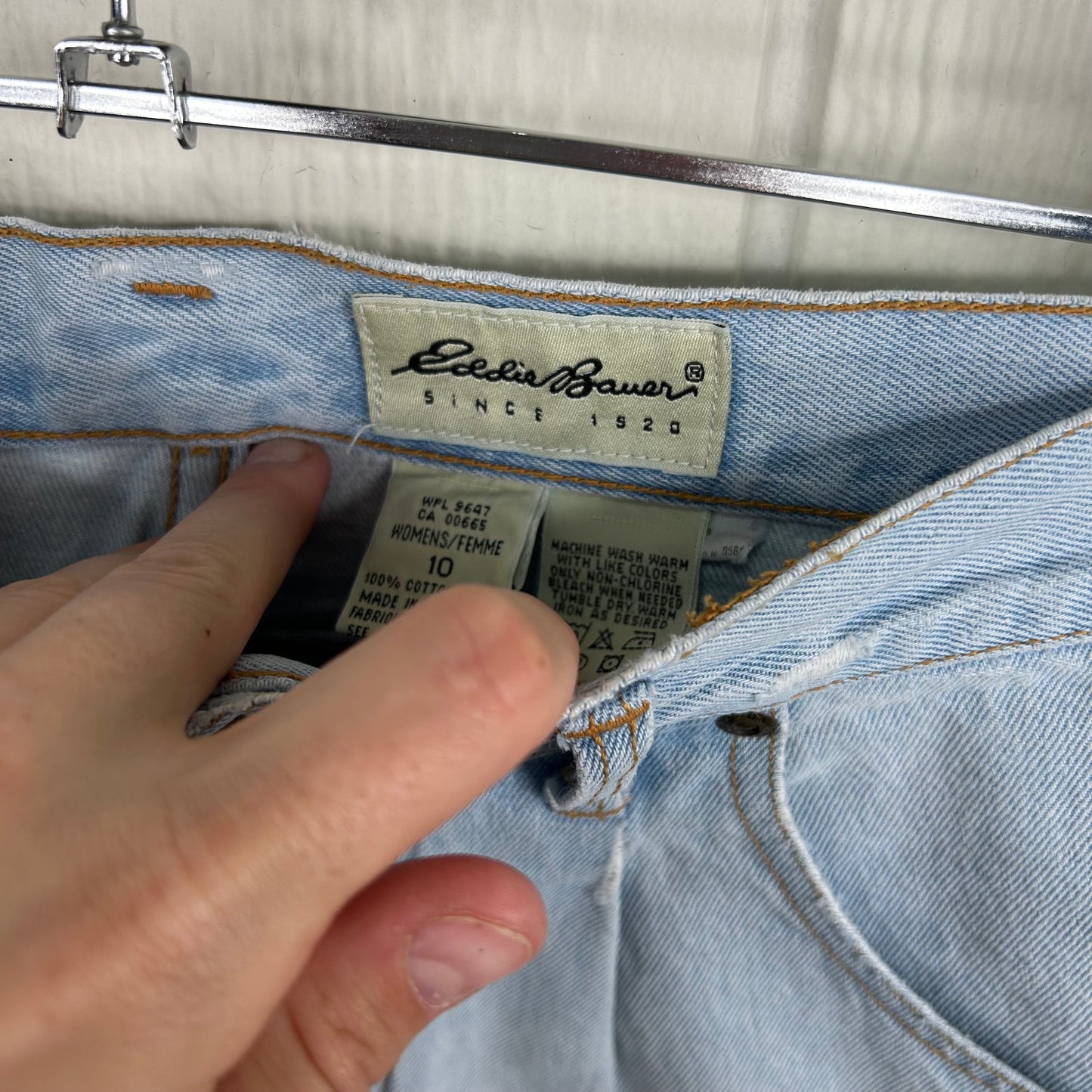 Vintage Edie Bauer Faded Jean Shorts (29 in)