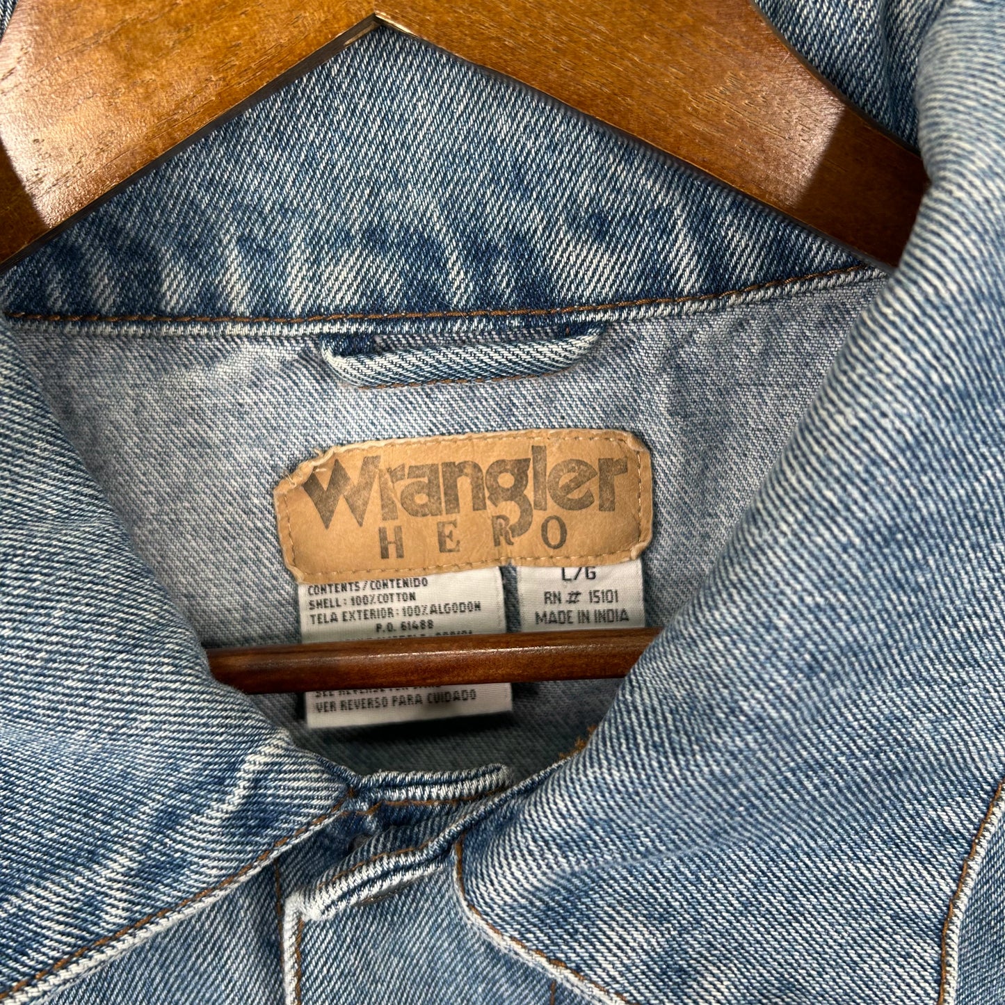 Vintage 90's Wrangler Button-Up Denim Jacket (L)