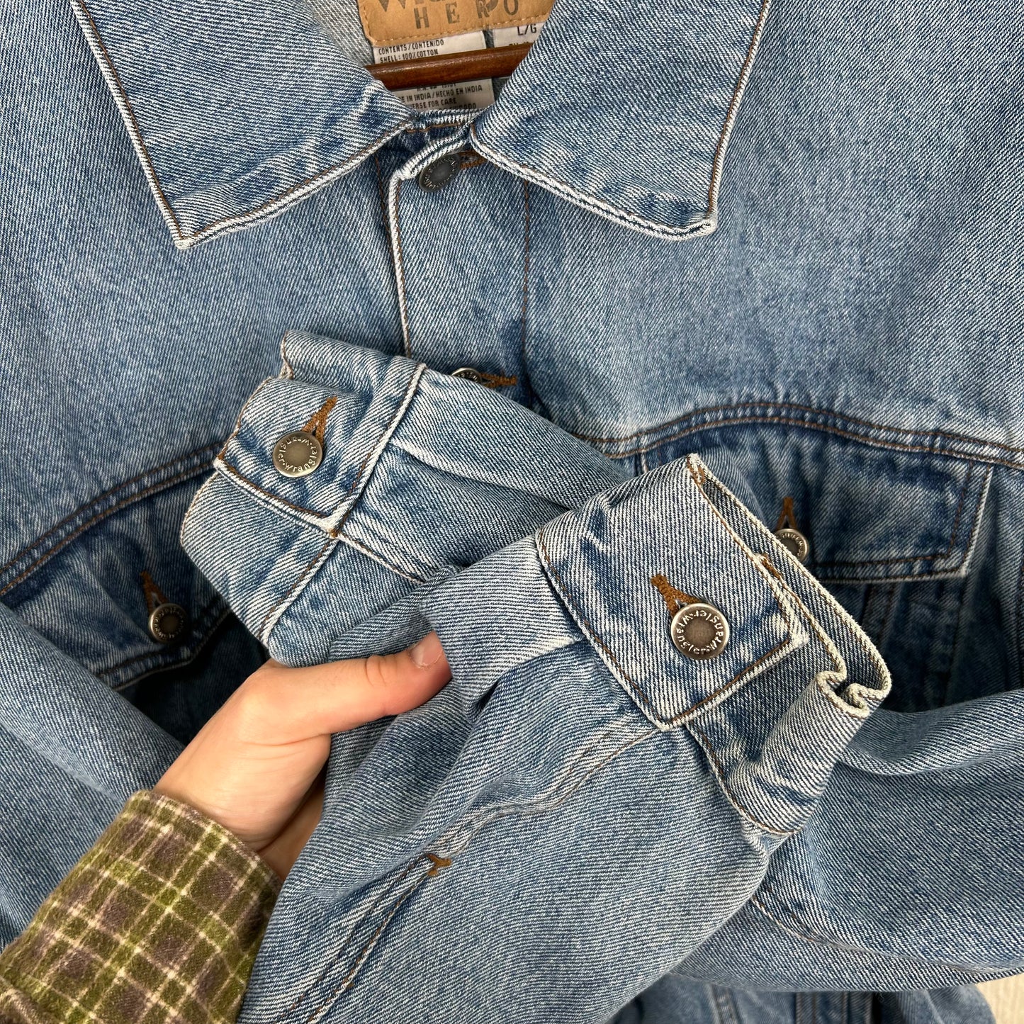Vintage 90's Wrangler Button-Up Denim Jacket (L)