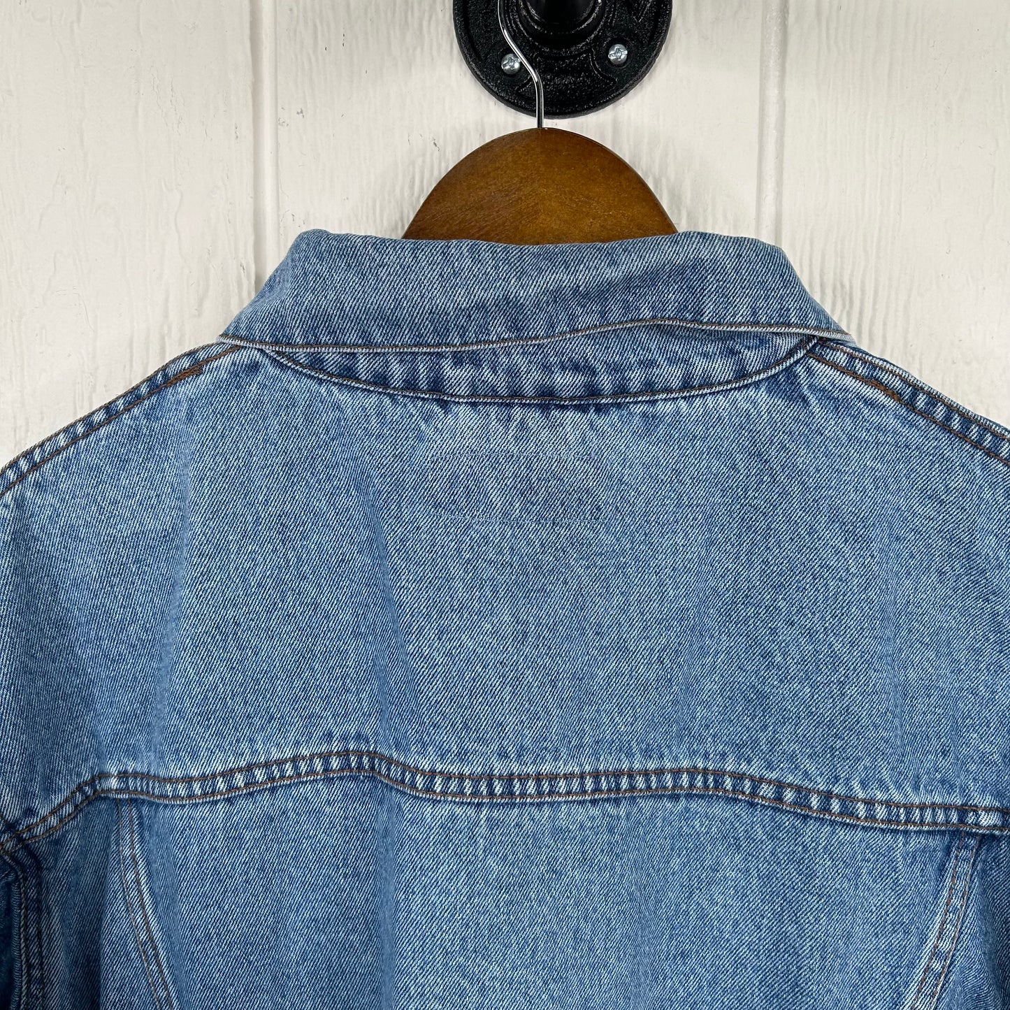 Vintage 90's Wrangler Button-Up Denim Jacket (L)