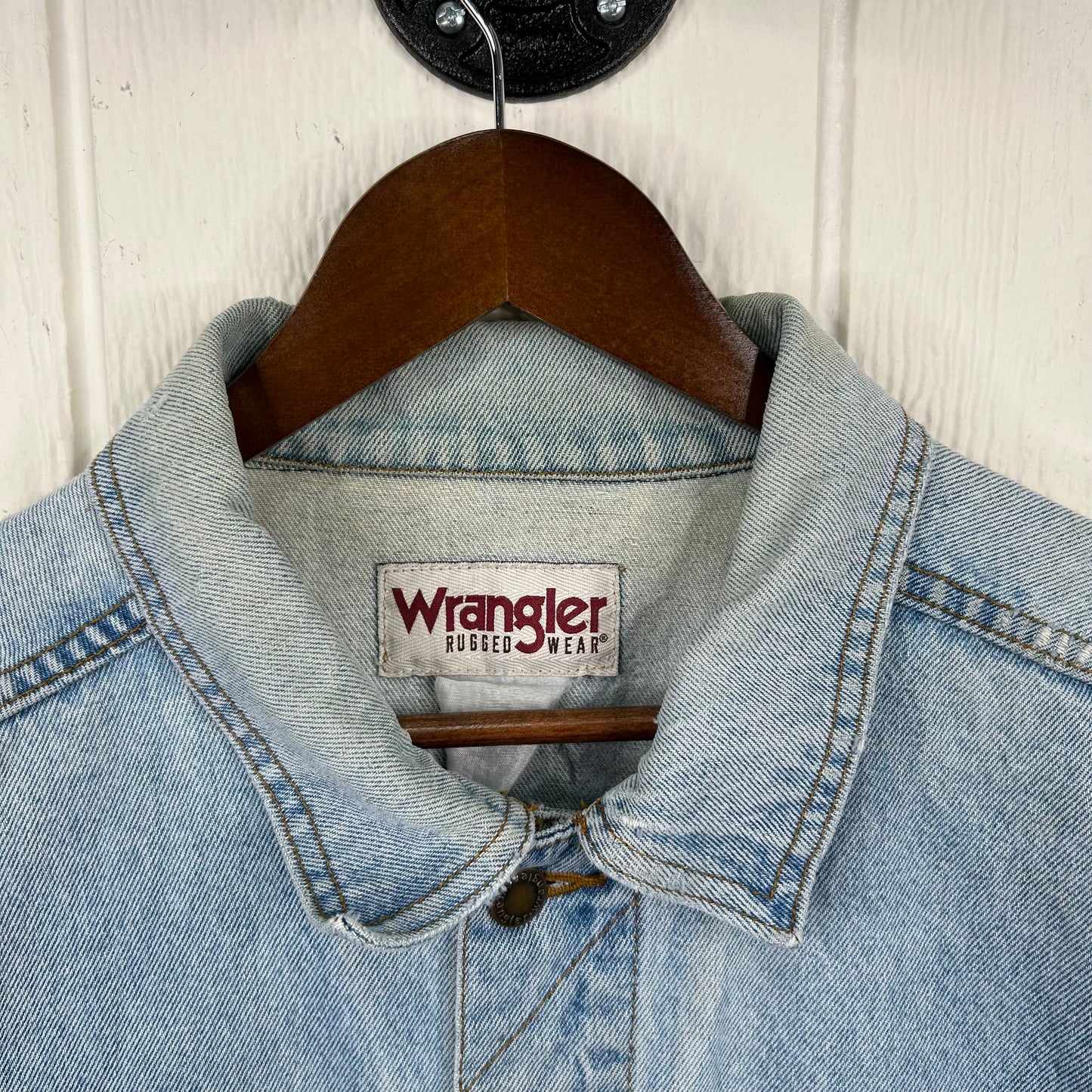 Vintage 90's Wrangler Faded Button-Up Denim Jacket (XL)