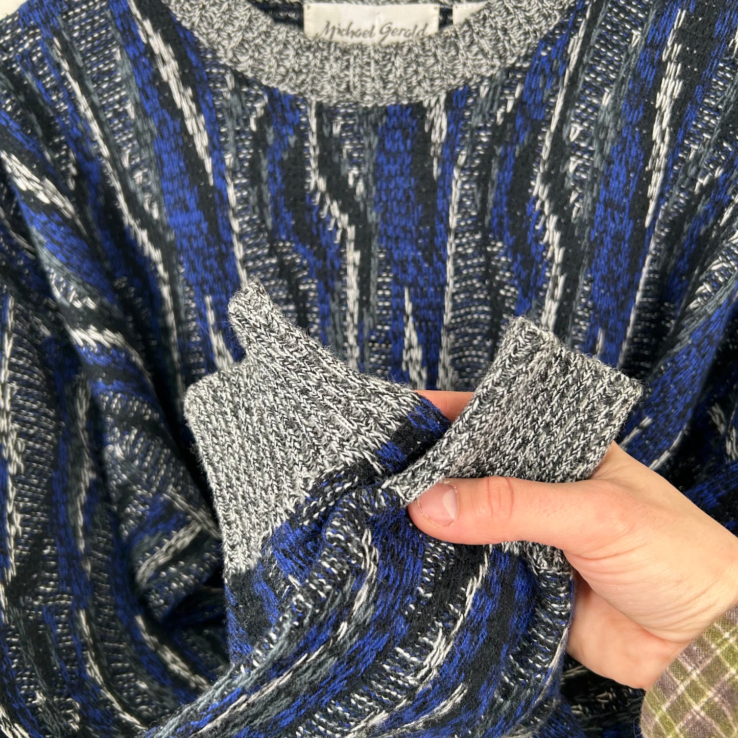 Vintage 90's Navy & Black Coogi Style Sweater (XL)