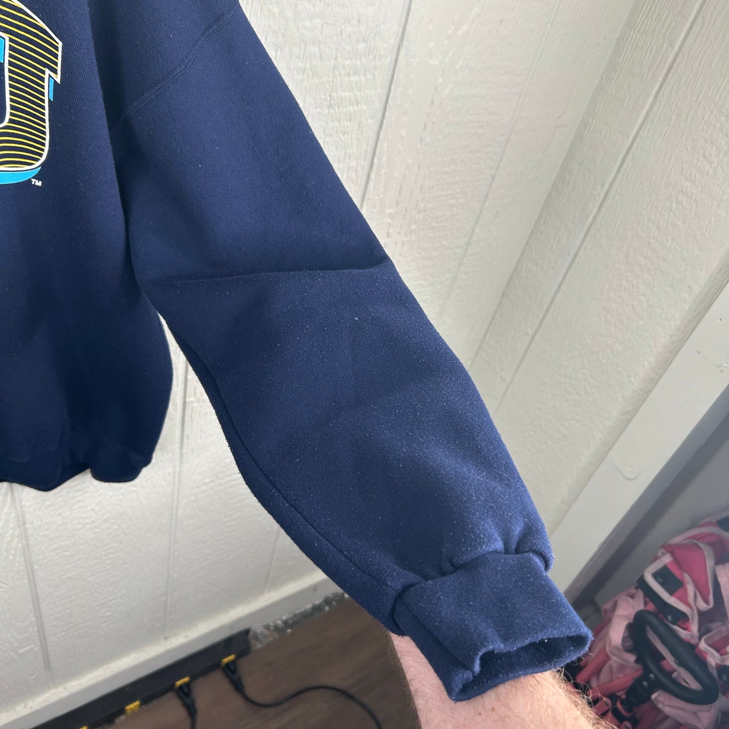 Vintage 90's WVU College Seal Graphic Crewneck (L)